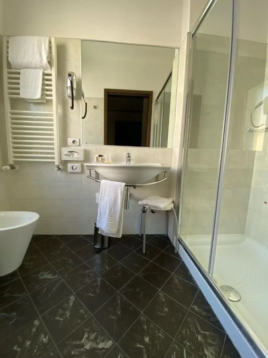 Bathroom in Card International Hotel