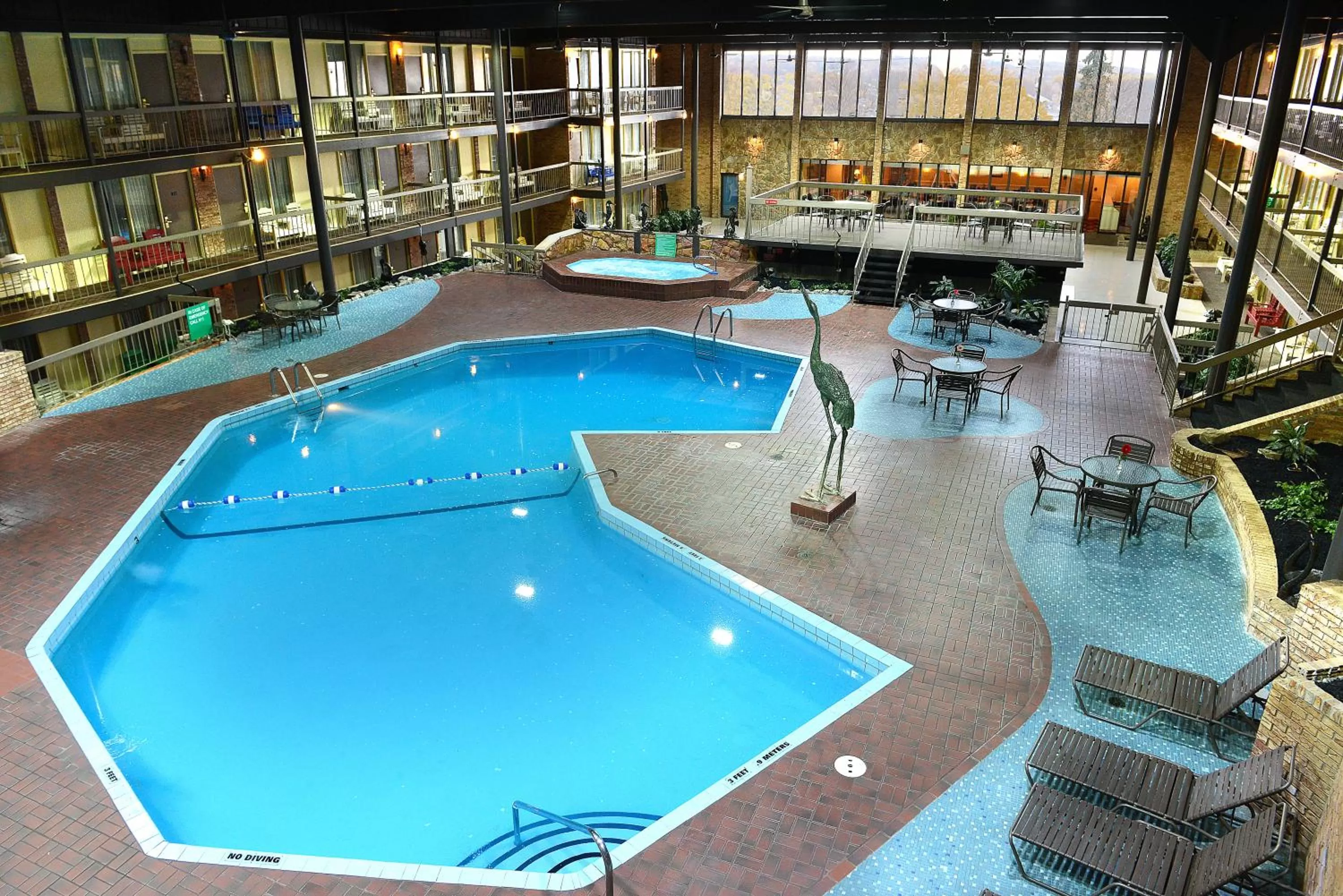 Swimming pool in Park Inn By Radisson Sharon