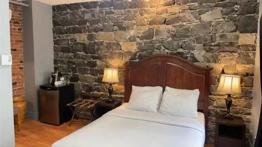 Bed in Hotel Maison du Général