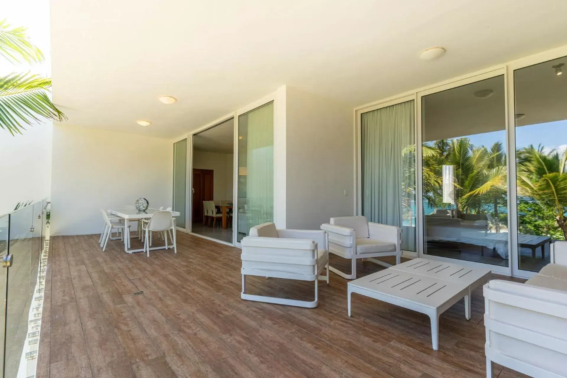 Seating Area in Ultravioleta Boutique Residences