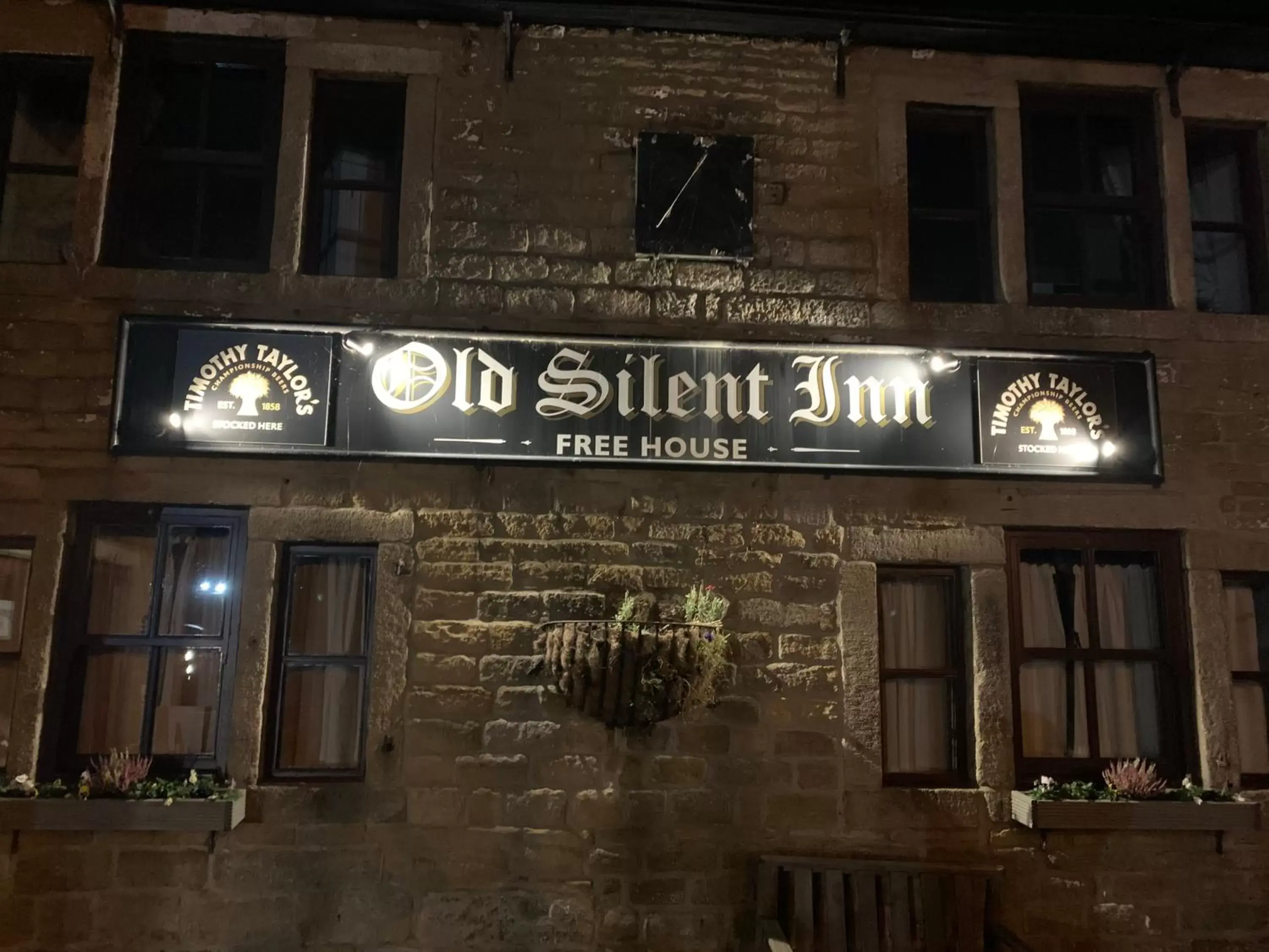 Property Building in The Old Silent Inn