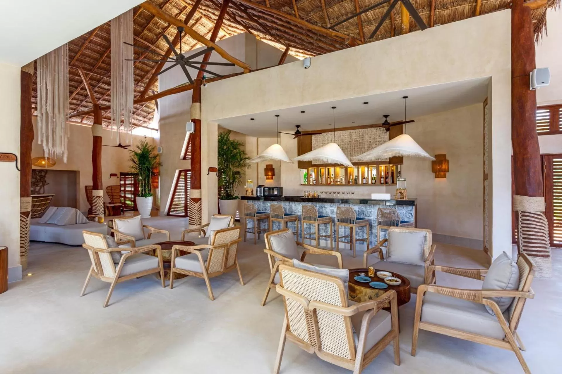 Lounge or bar in Hotel Shibari - Restaurant & Cenote Club