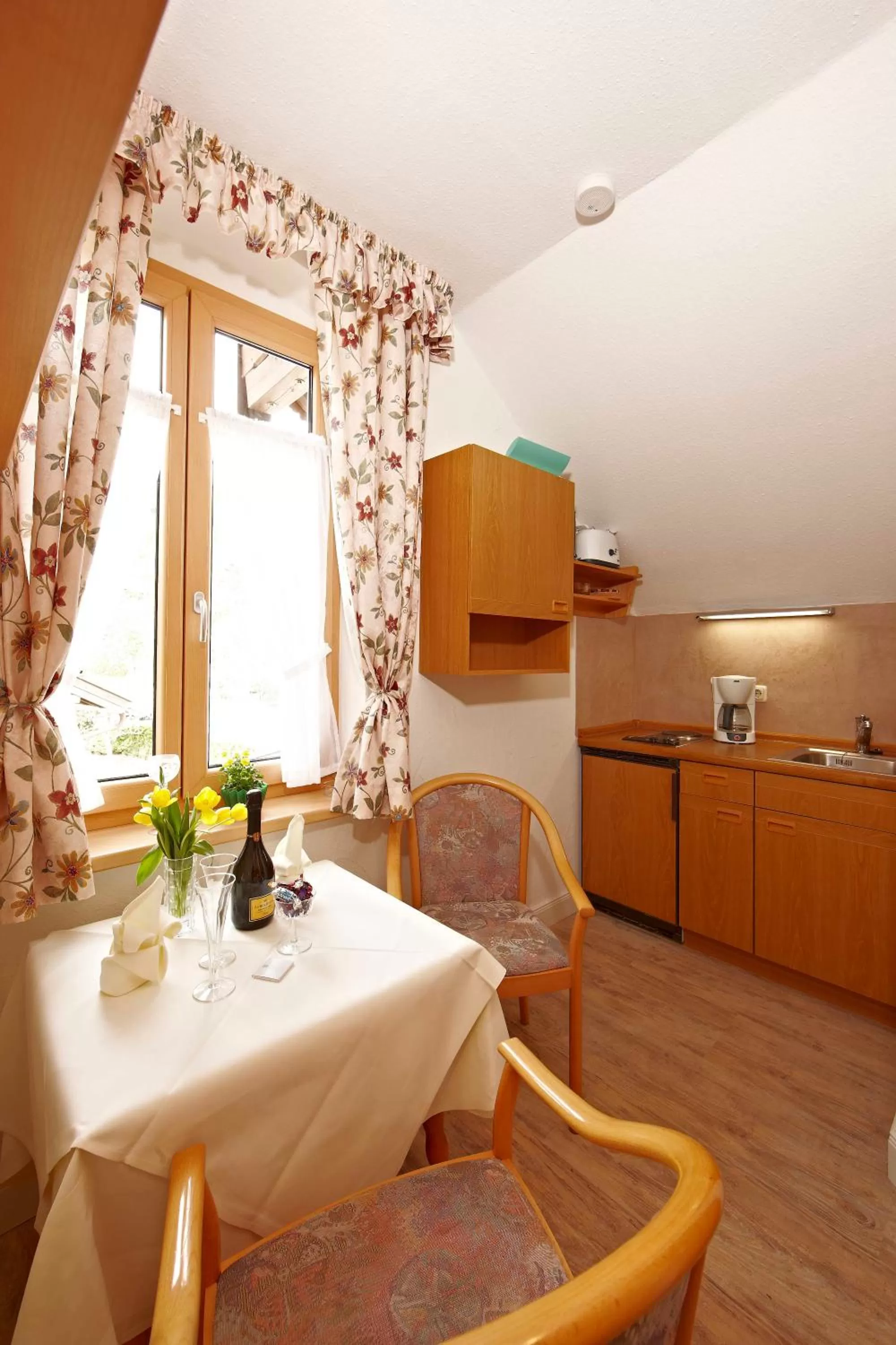 Kitchen or kitchenette, Restaurant/Places to Eat in Haus Schweigart