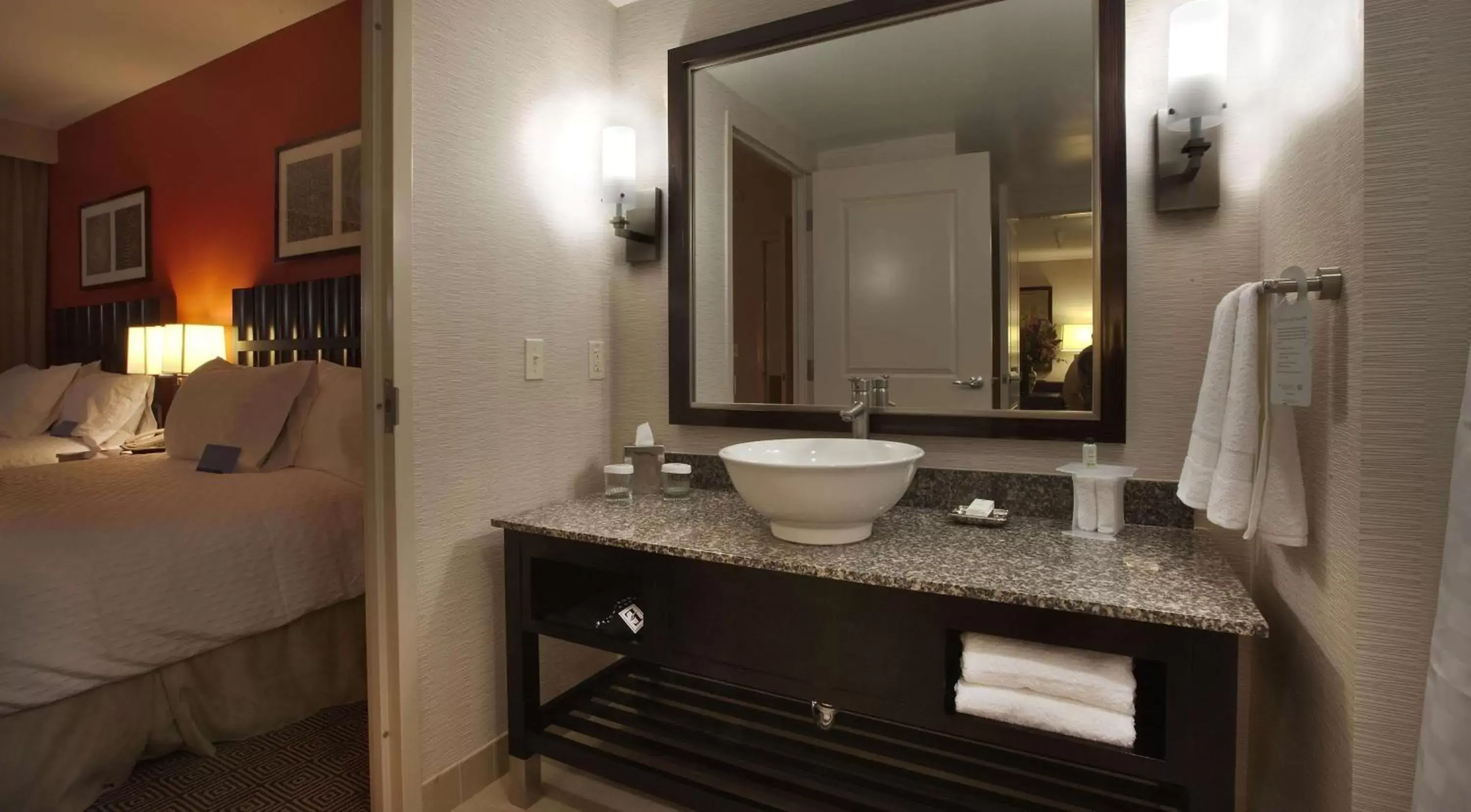 Bathroom in Embassy Suites Palmdale