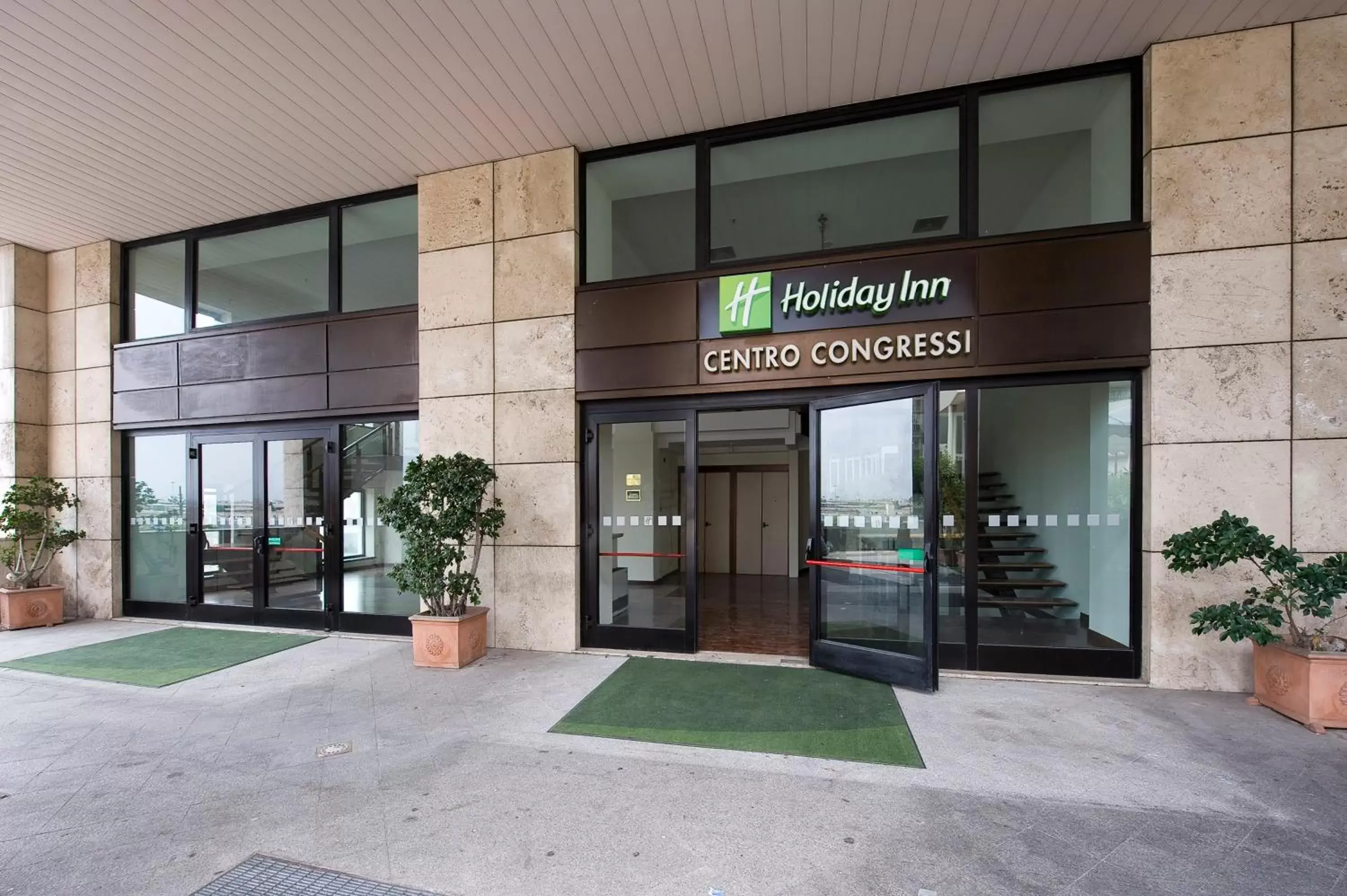 Property building in Holiday Inn Naples, an IHG Hotel
