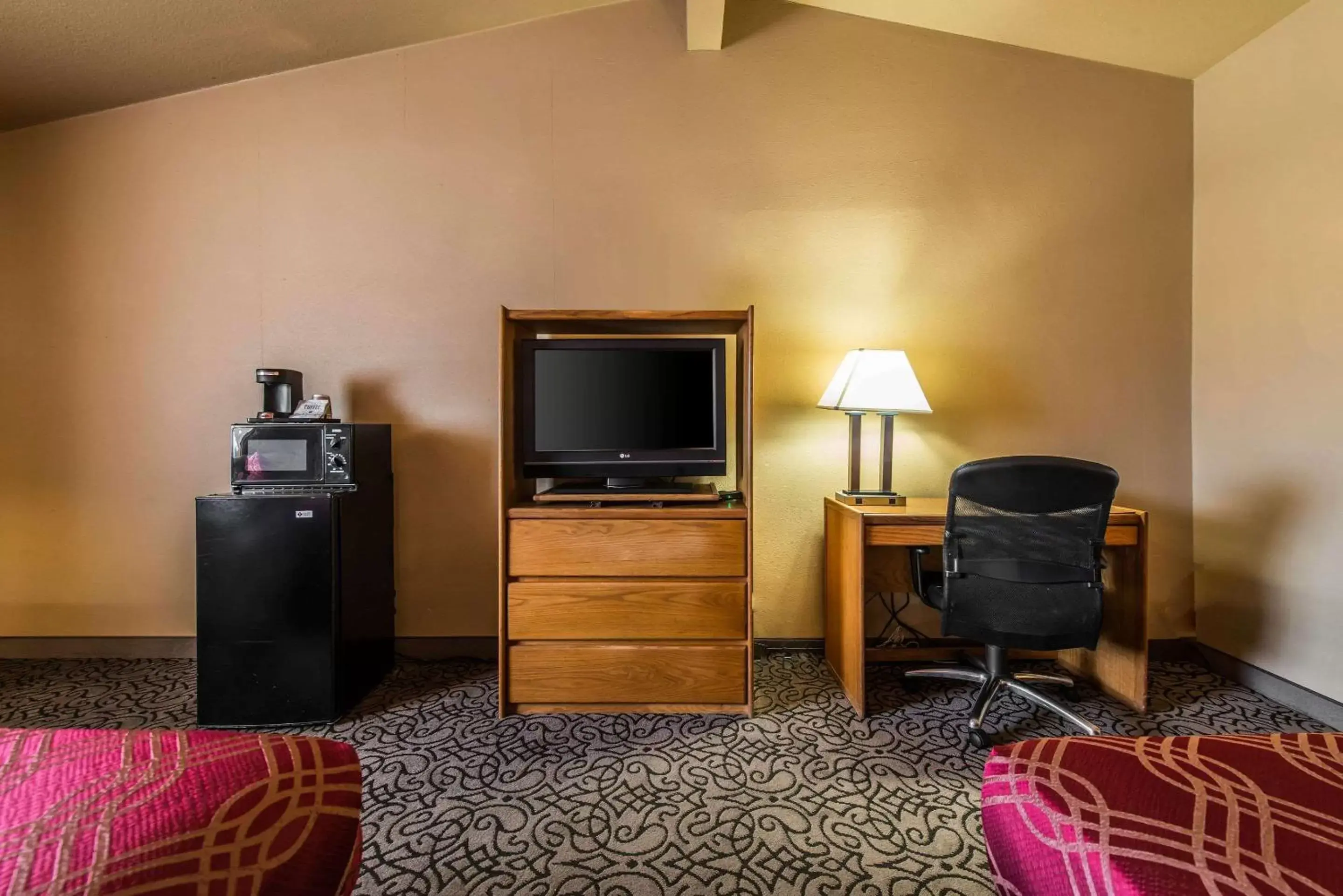 Photo of the whole room in Rodeway Inn Photo of the whole room in Rodeway Inn