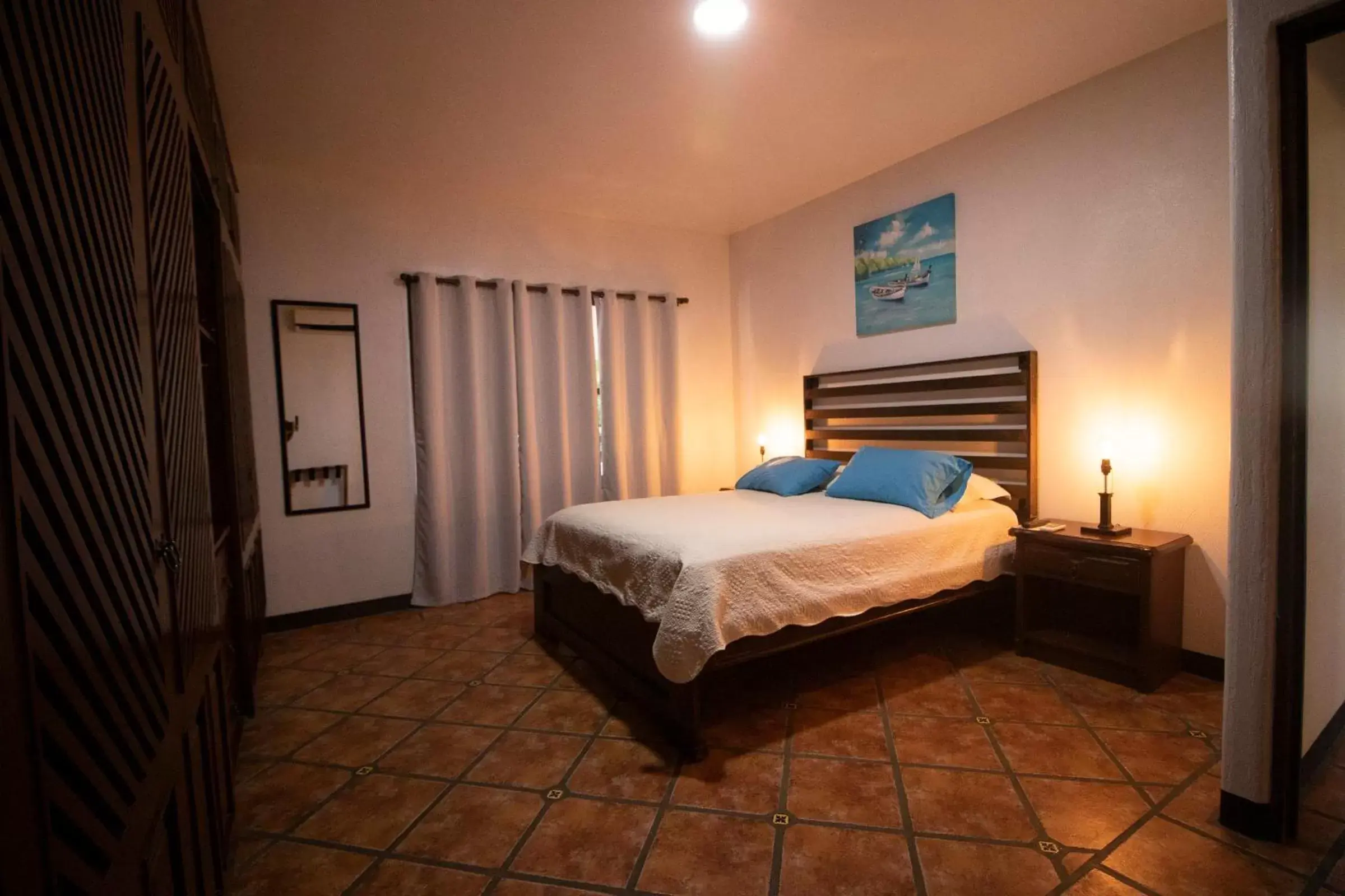 Photo of the whole room, Bed in Hotel Playa Westfalia