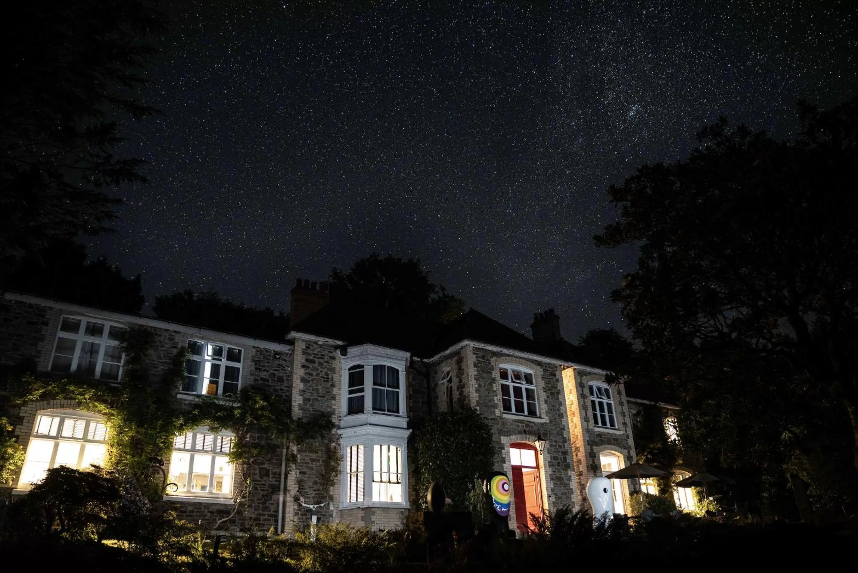 Property Building in Broomhill Estate Boutique Art Hotel