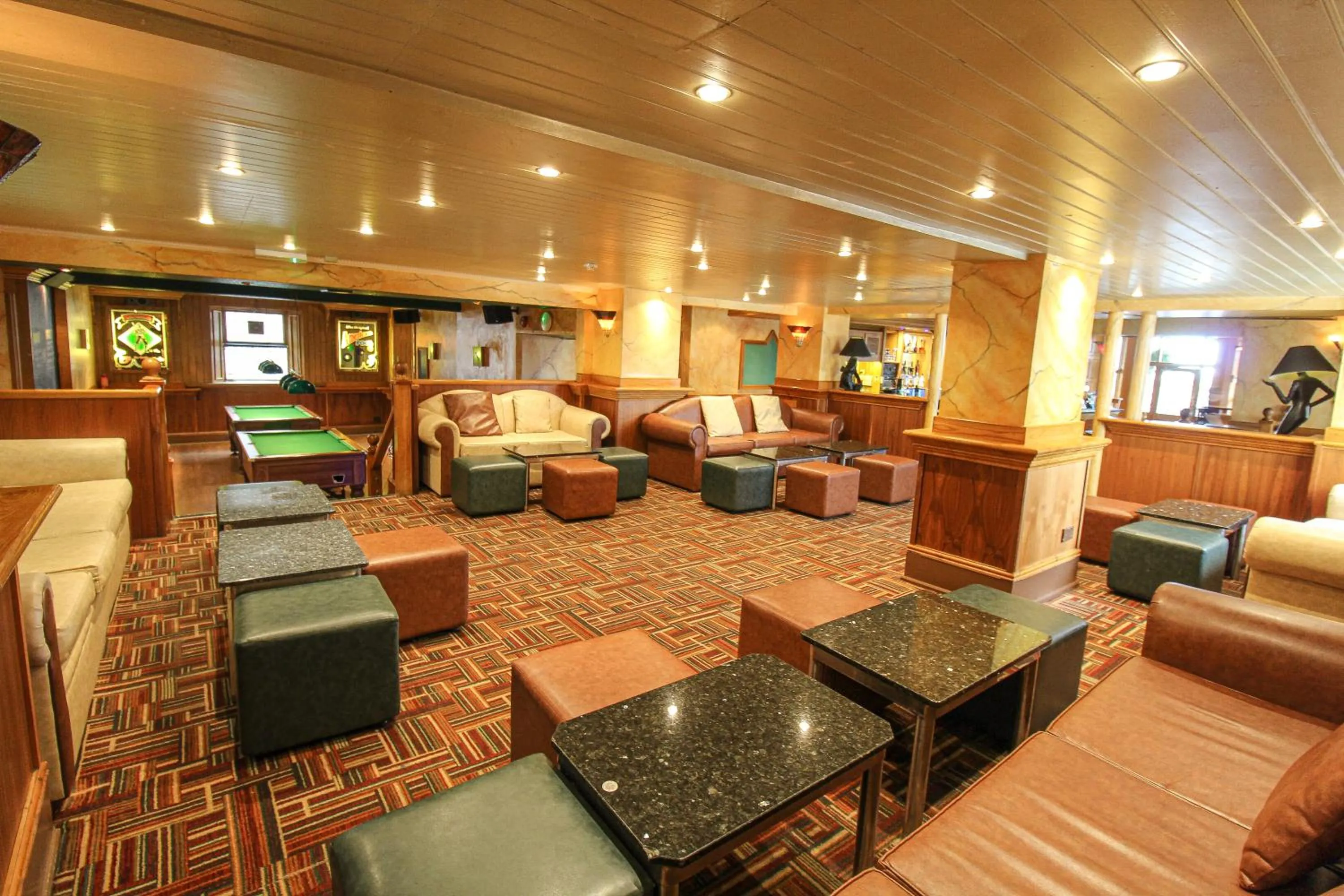 Restaurant/places to eat in The Heritage Hotel