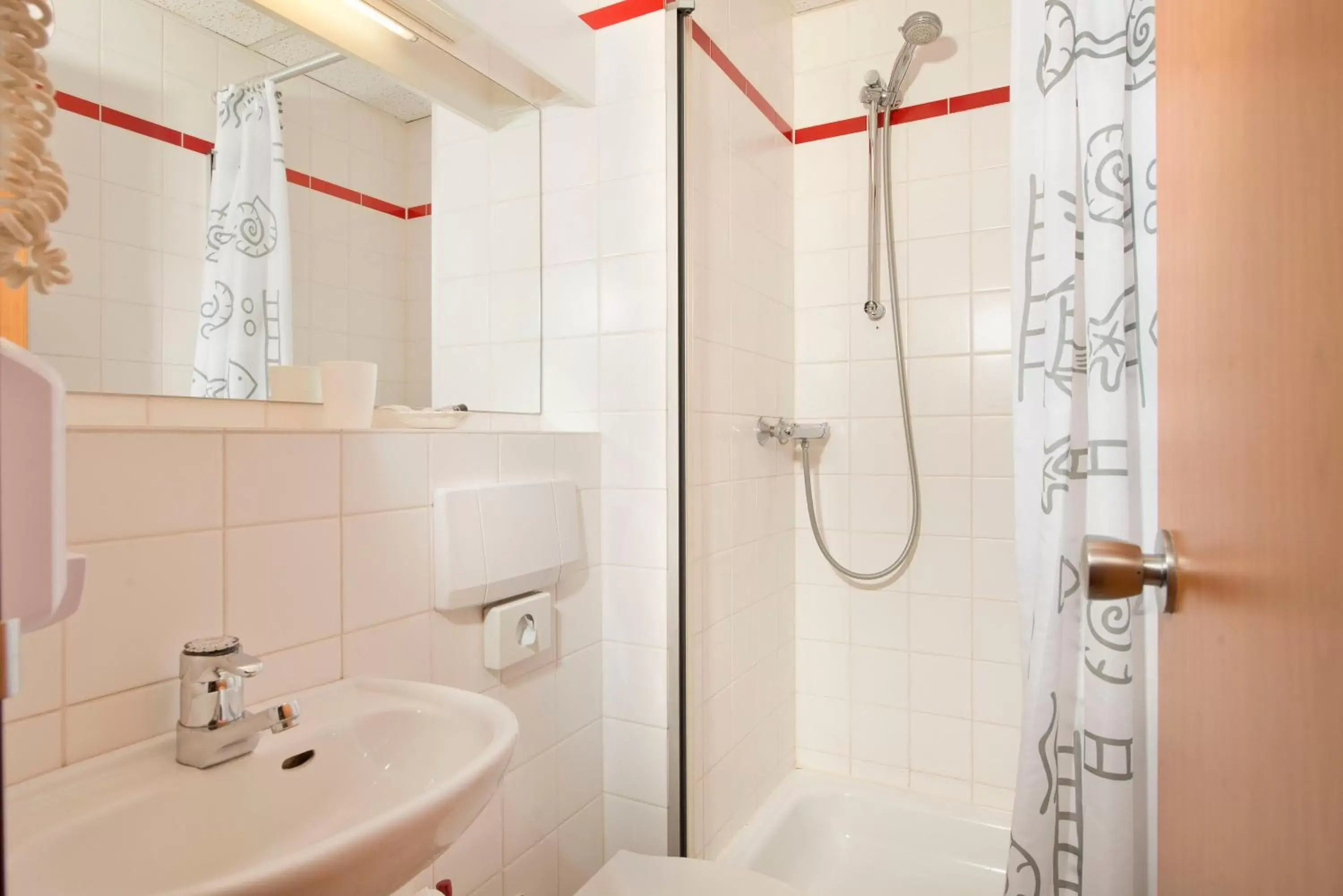 Bathroom in Days Inn Dortmund West Bathroom in Days Inn Dortmund West