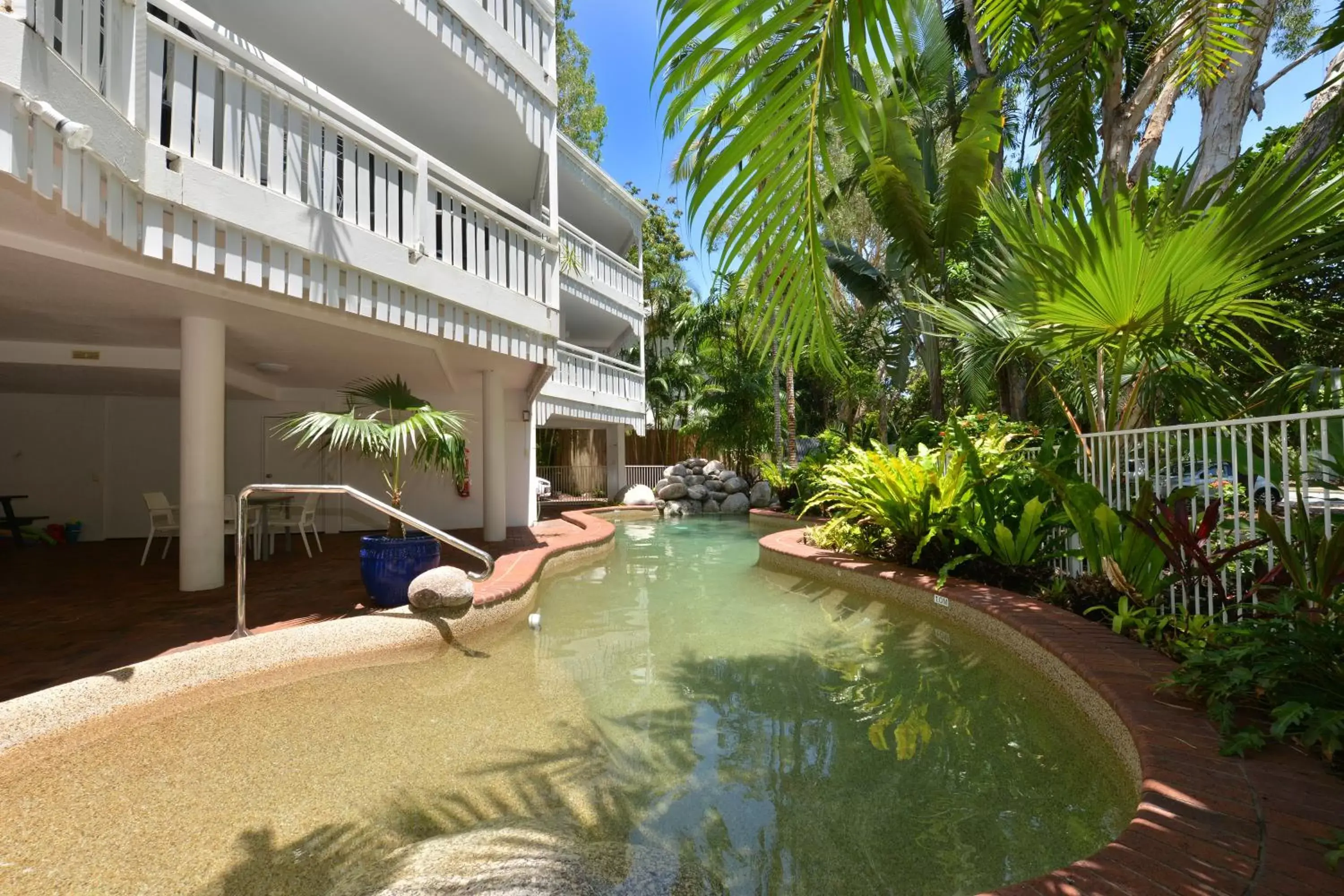 Swimming Pool in The White House Port Douglas