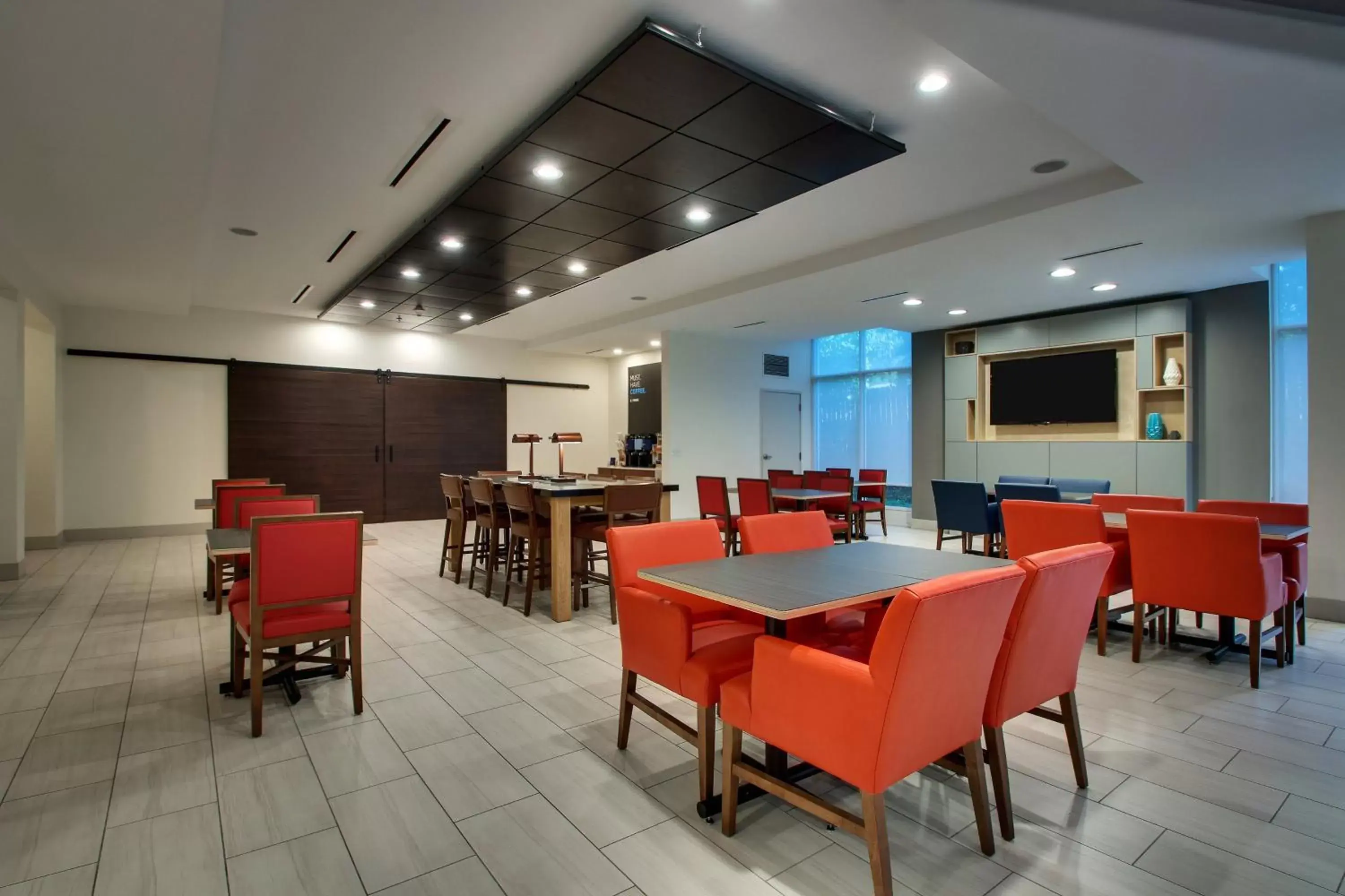 Breakfast, Restaurant/Places to Eat in Holiday Inn Express Georgetown, an IHG Hotel