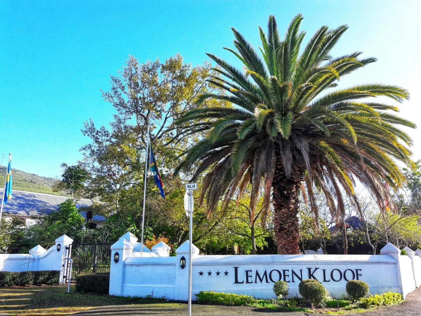 Street view in Lemoenkloof Boutique Hotel