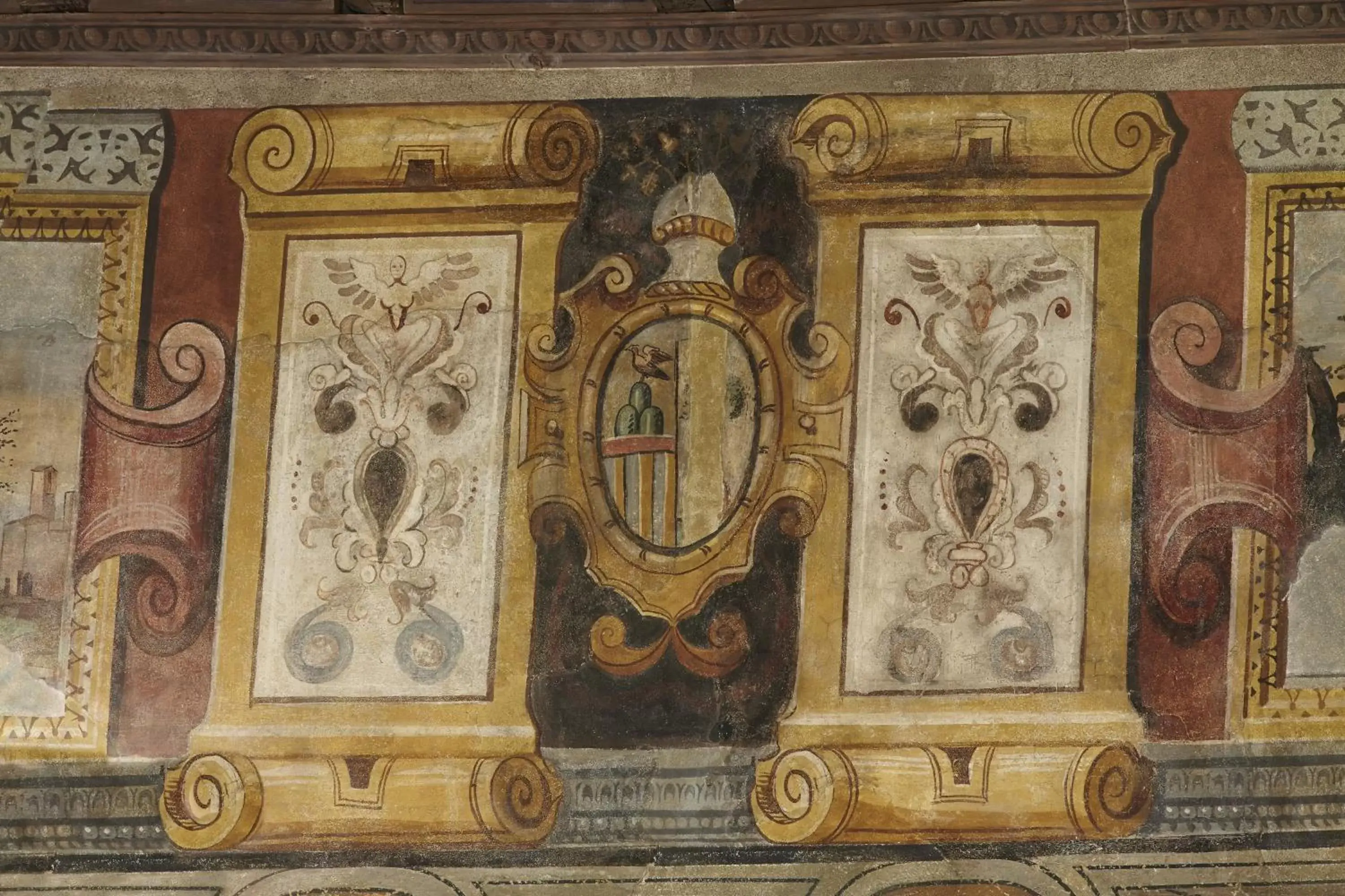 Decorative detail, Facade/Entrance in Albergo Cappello