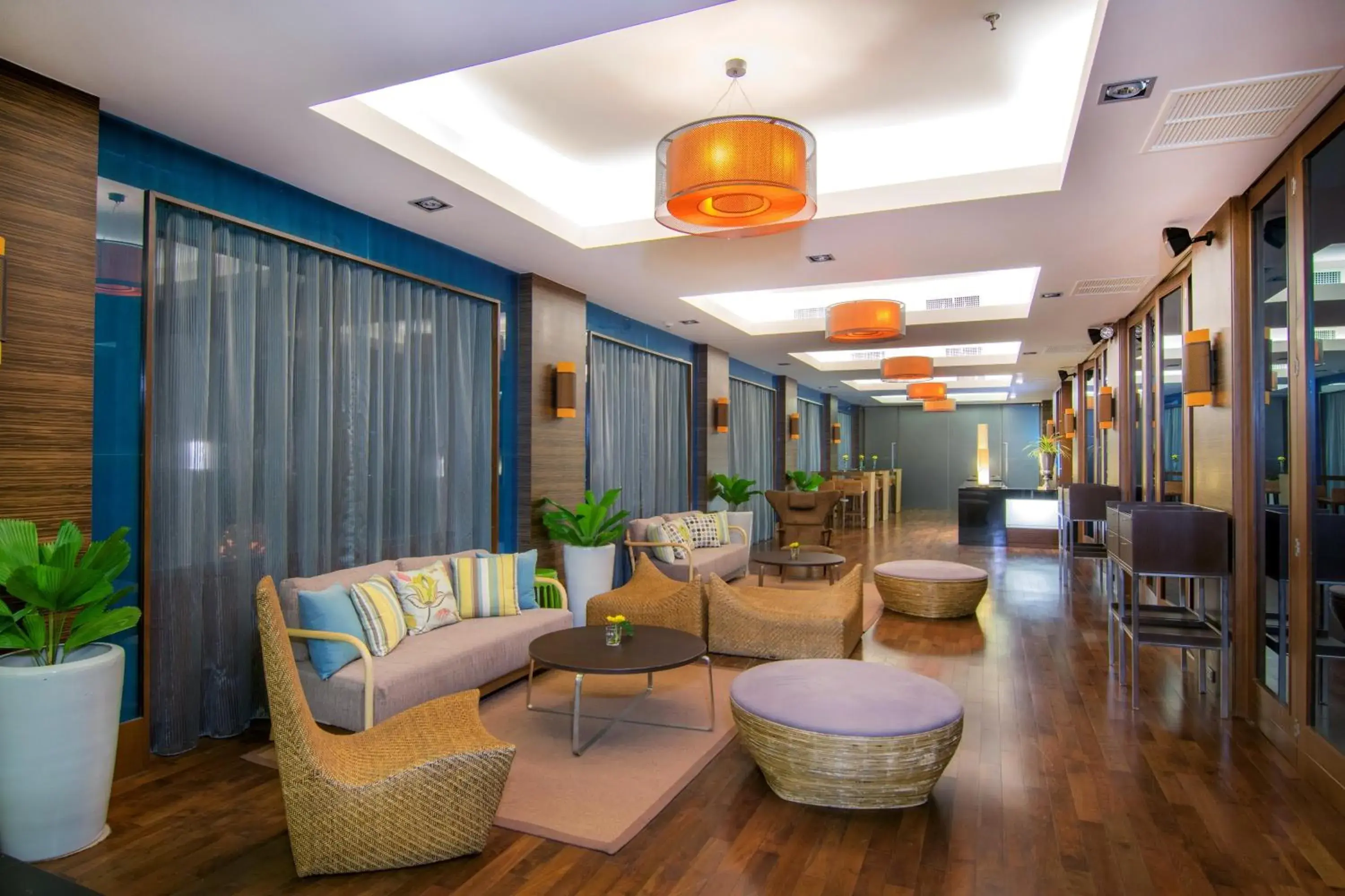 Business facilities, Seating Area in The Bayview Hotel Pattaya