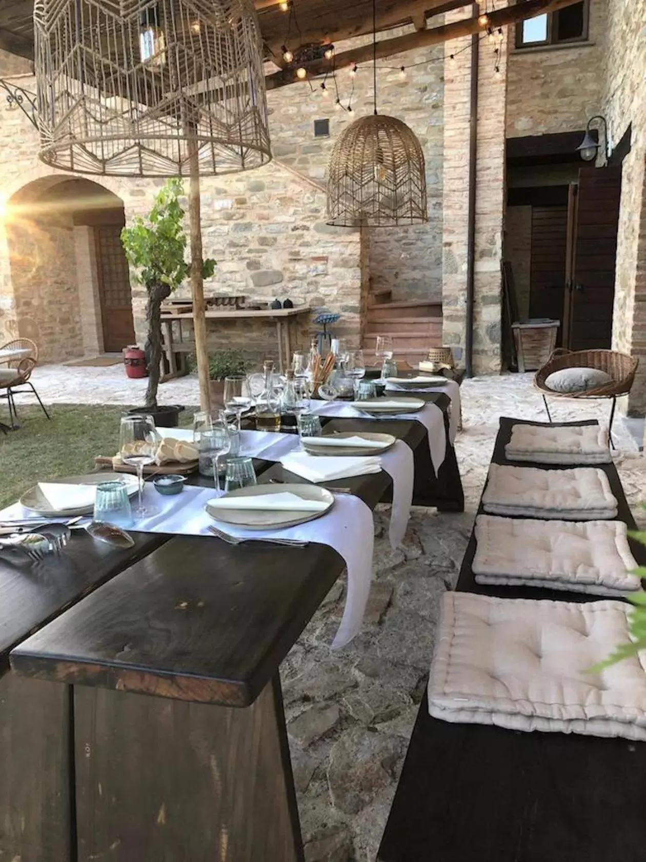 Restaurant/Places to Eat in Borgo Castello Panicaglia