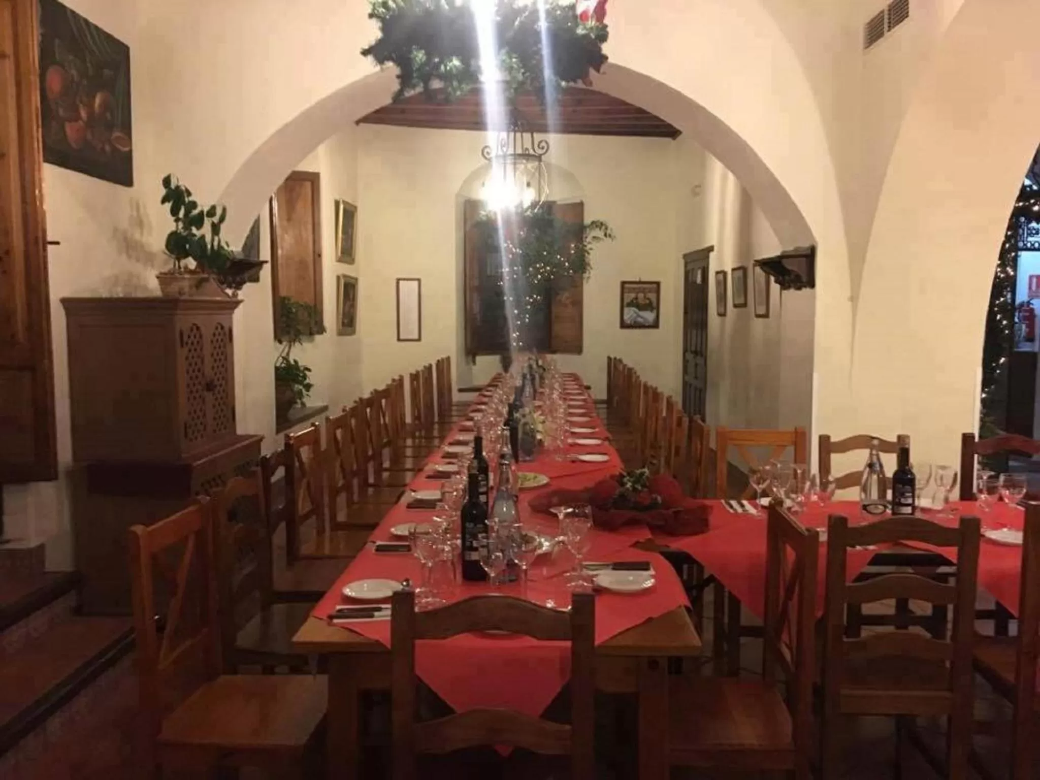 Restaurant/places to eat in Hotel Plateros