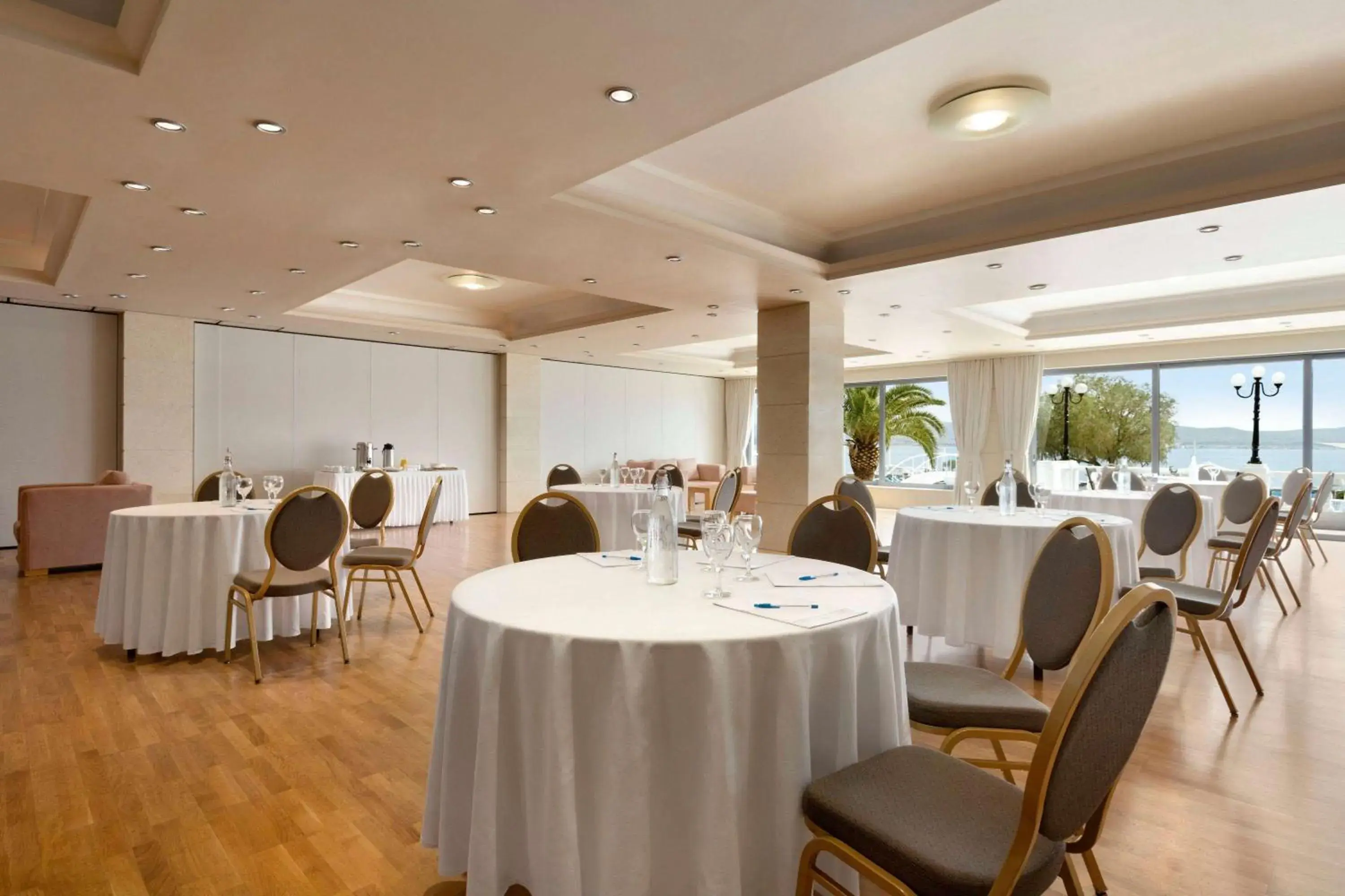 Meeting/conference room in Ramada Loutraki Poseidon Resort