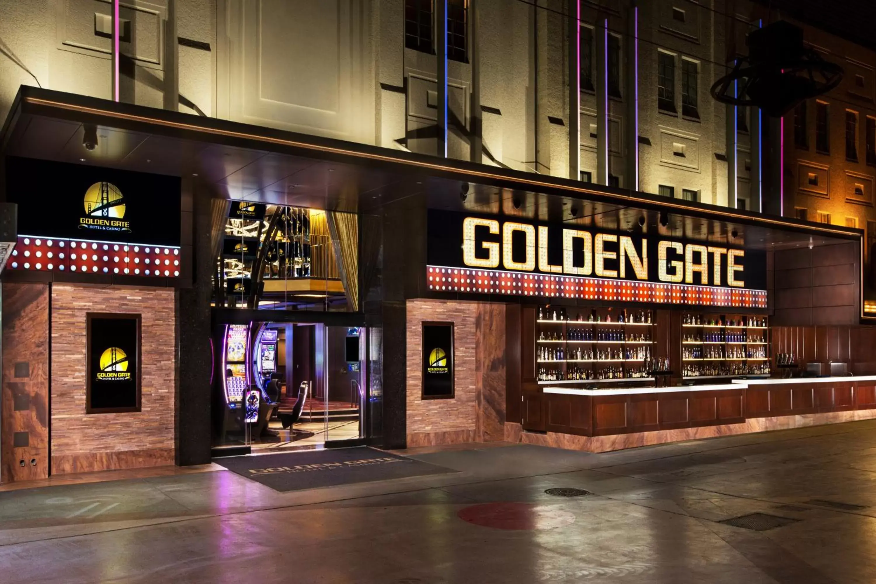 Lounge or bar in Golden Gate Hotel and Casino