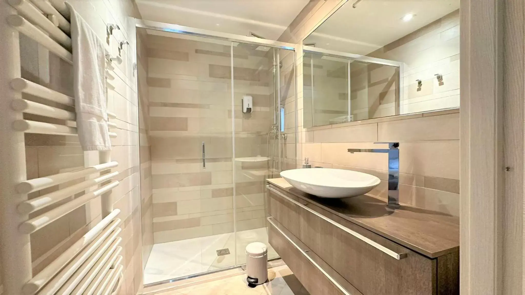 Shower, Bathroom in LE MIDI 8 by ESTATES CANNES