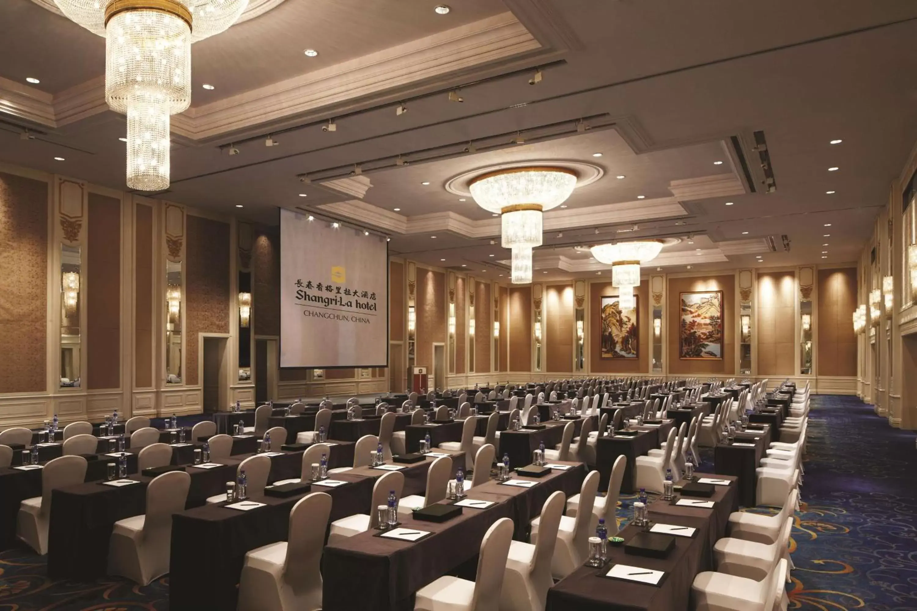 Photo of the whole room in Shangri-La Changchun