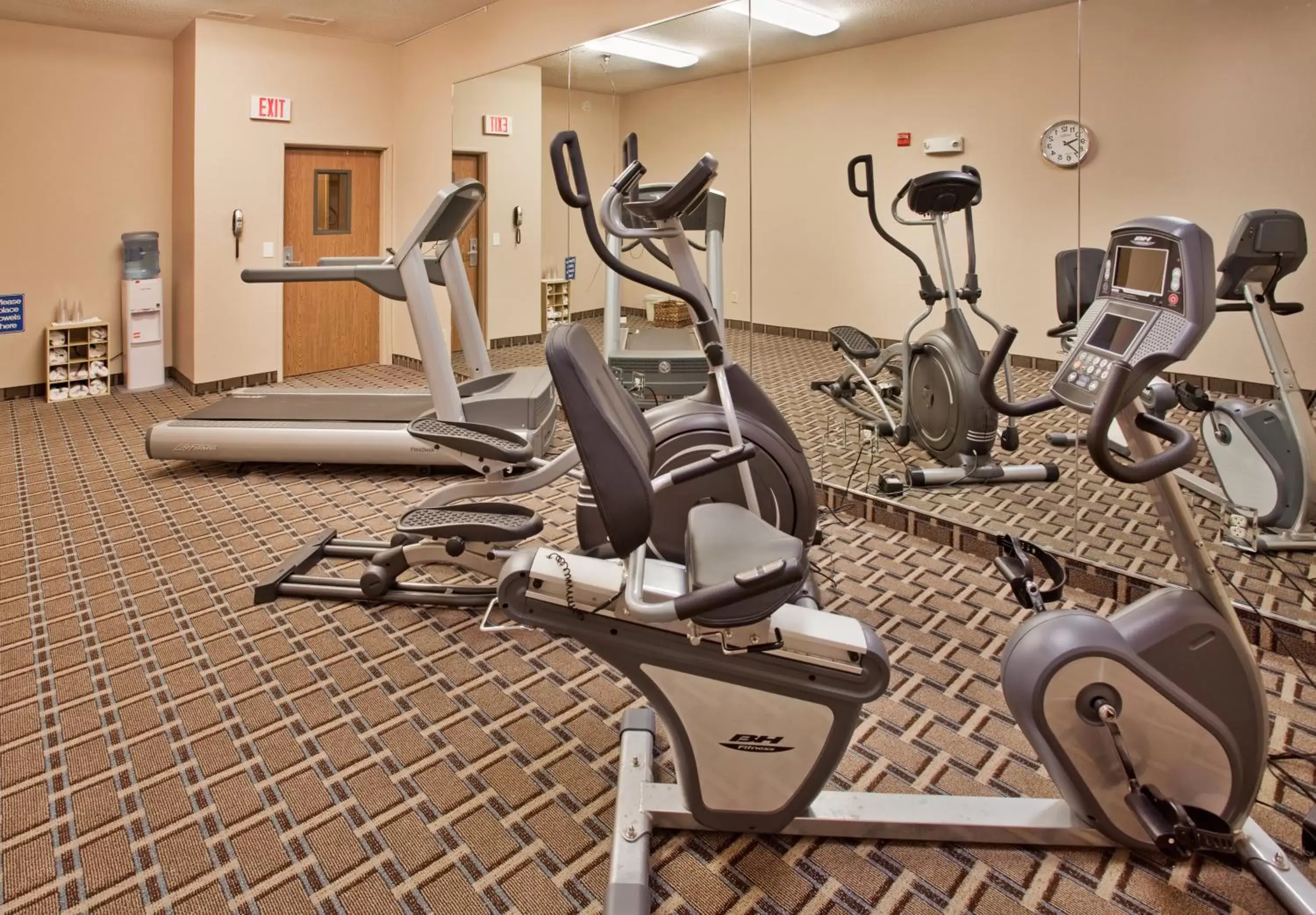 Spa and wellness centre/facilities, Fitness Center/Facilities in Holiday Inn Express Kansas City Liberty Missouri, an IHG Hotel