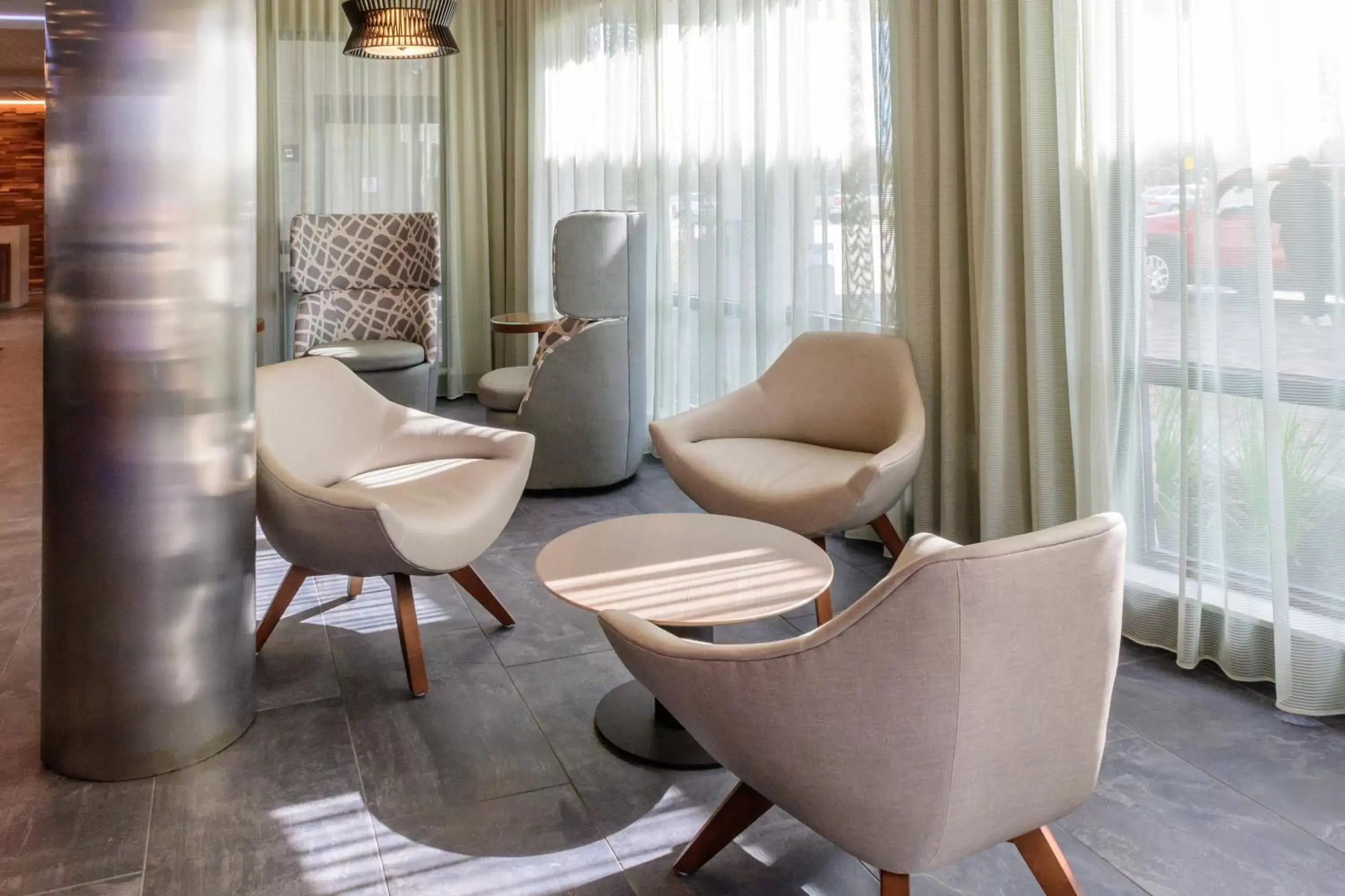 Lobby or reception, Seating Area in Courtyard by Marriott Lake Jackson