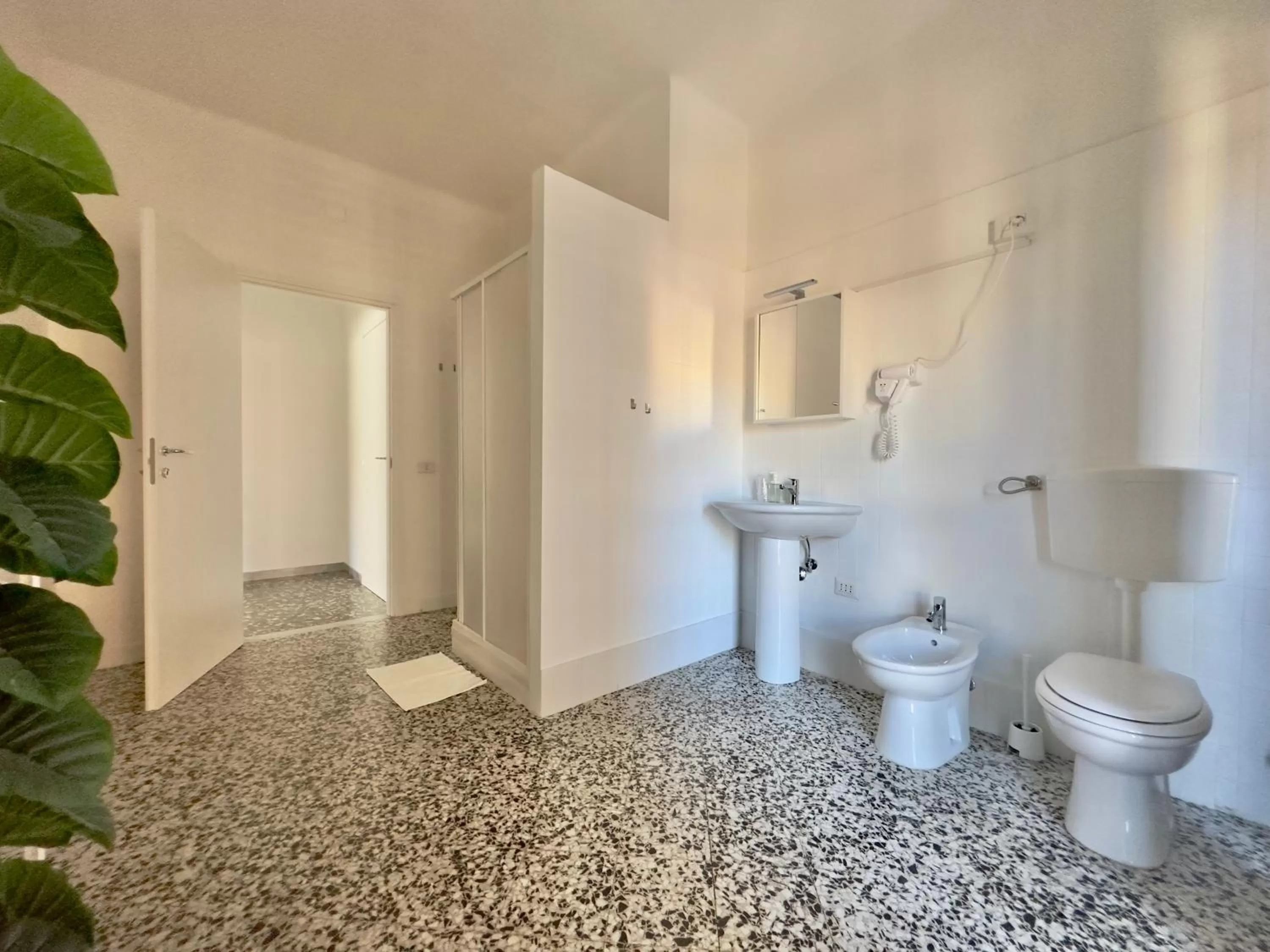 Shower, Bathroom in B&B QUINTINO SELLA