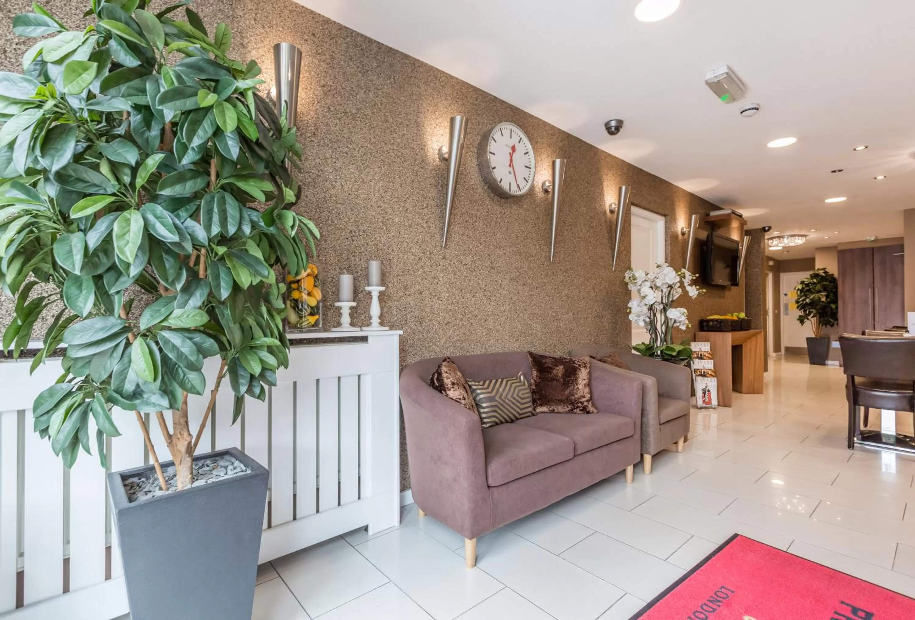 Lobby or reception in Prince Regent Hotel Excel London