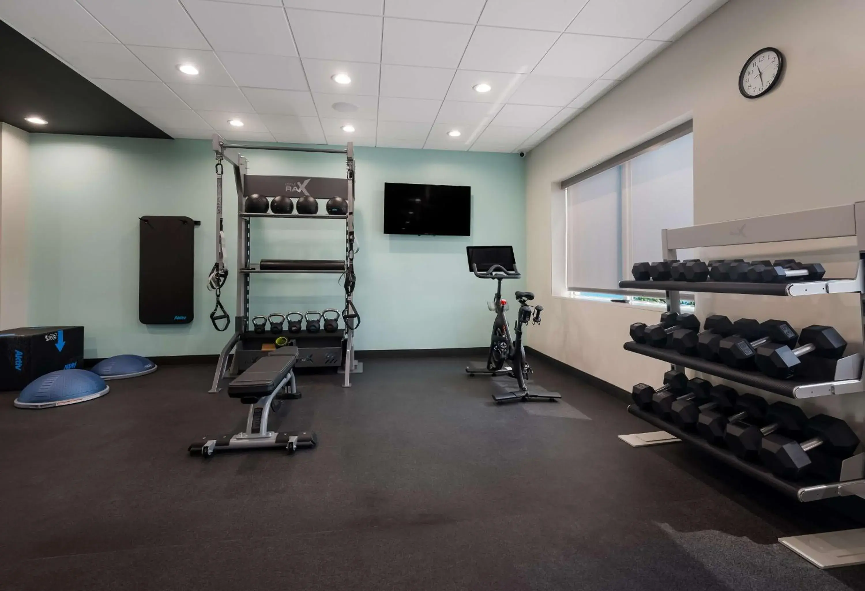 Fitness centre/facilities, Fitness Center/Facilities in Tru By Hilton Novi Detroit