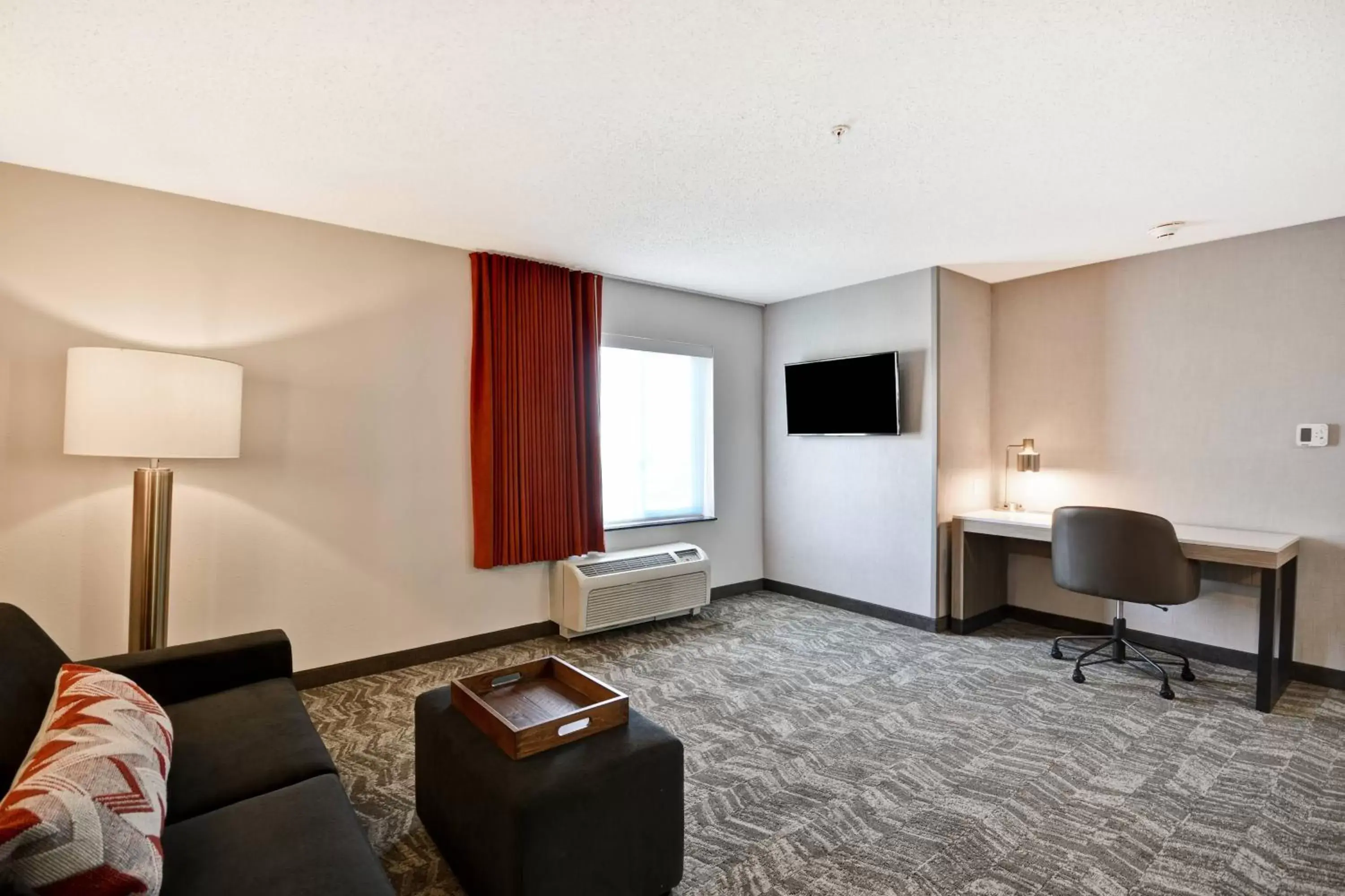 Living room, Seating Area in SpringHill Suites by Marriott Indianapolis Airport/Plainfield