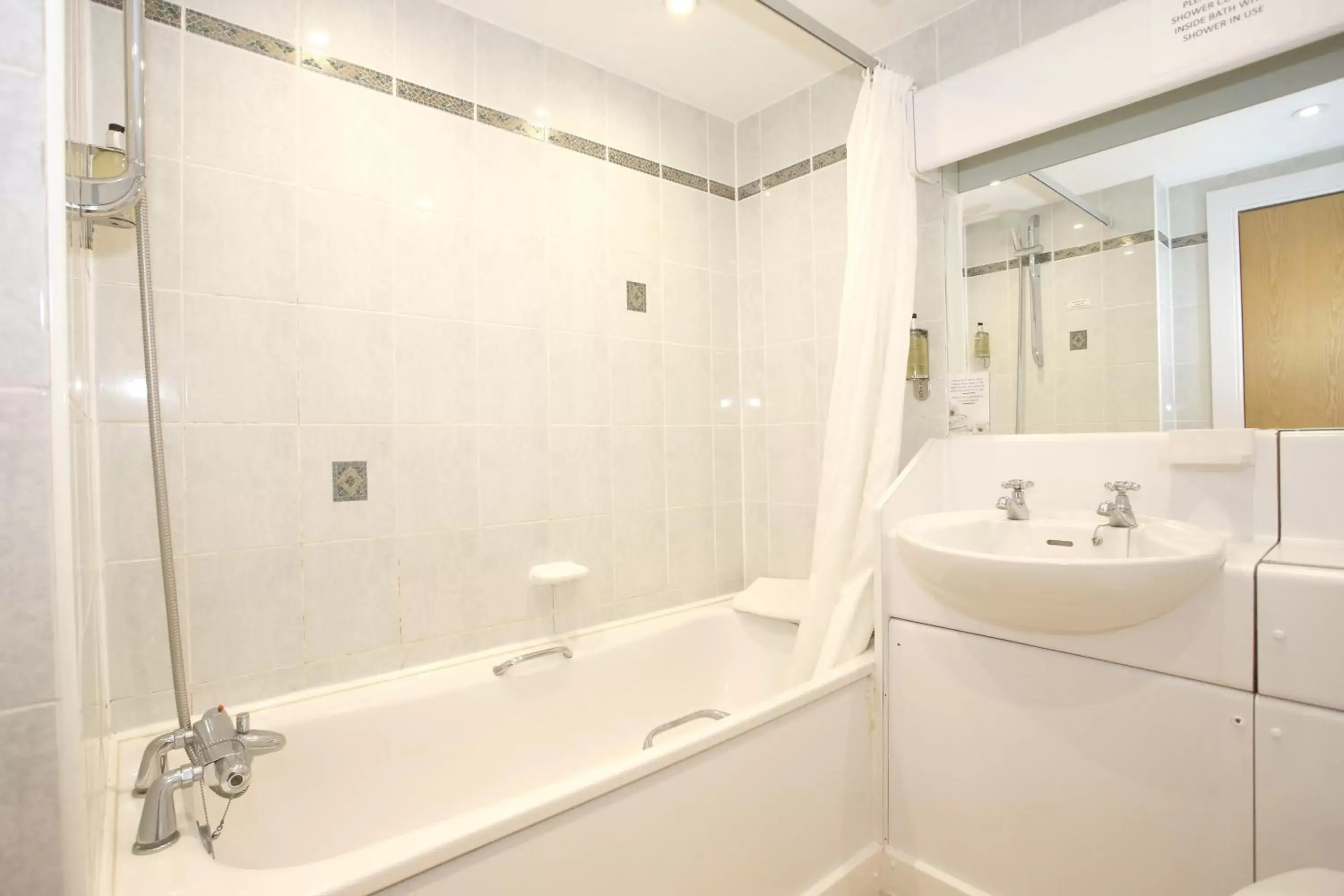 Bathroom in Best Western Woodlands Hotel