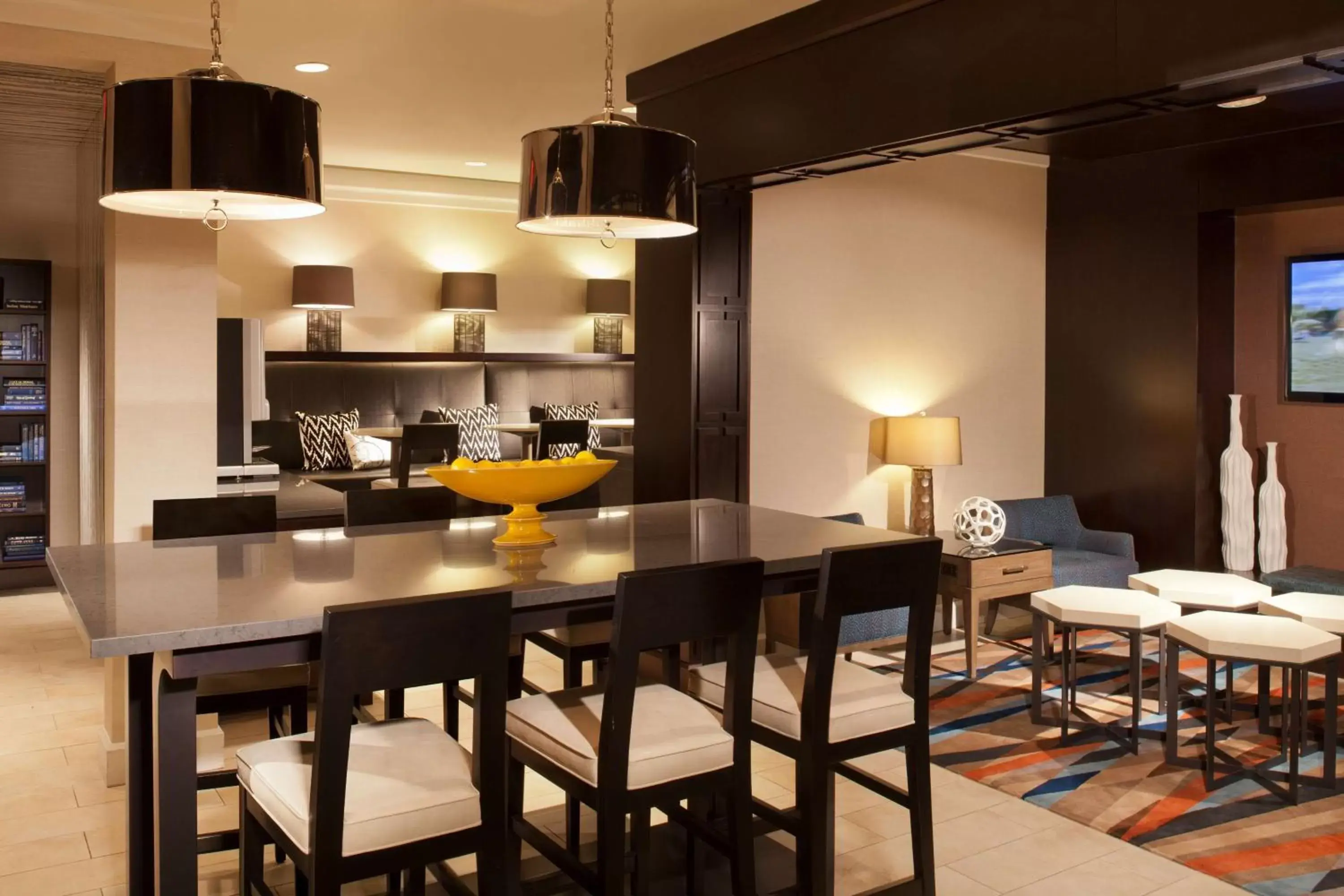 Lounge or bar, Restaurant/Places to Eat in Hilton Boston Back Bay