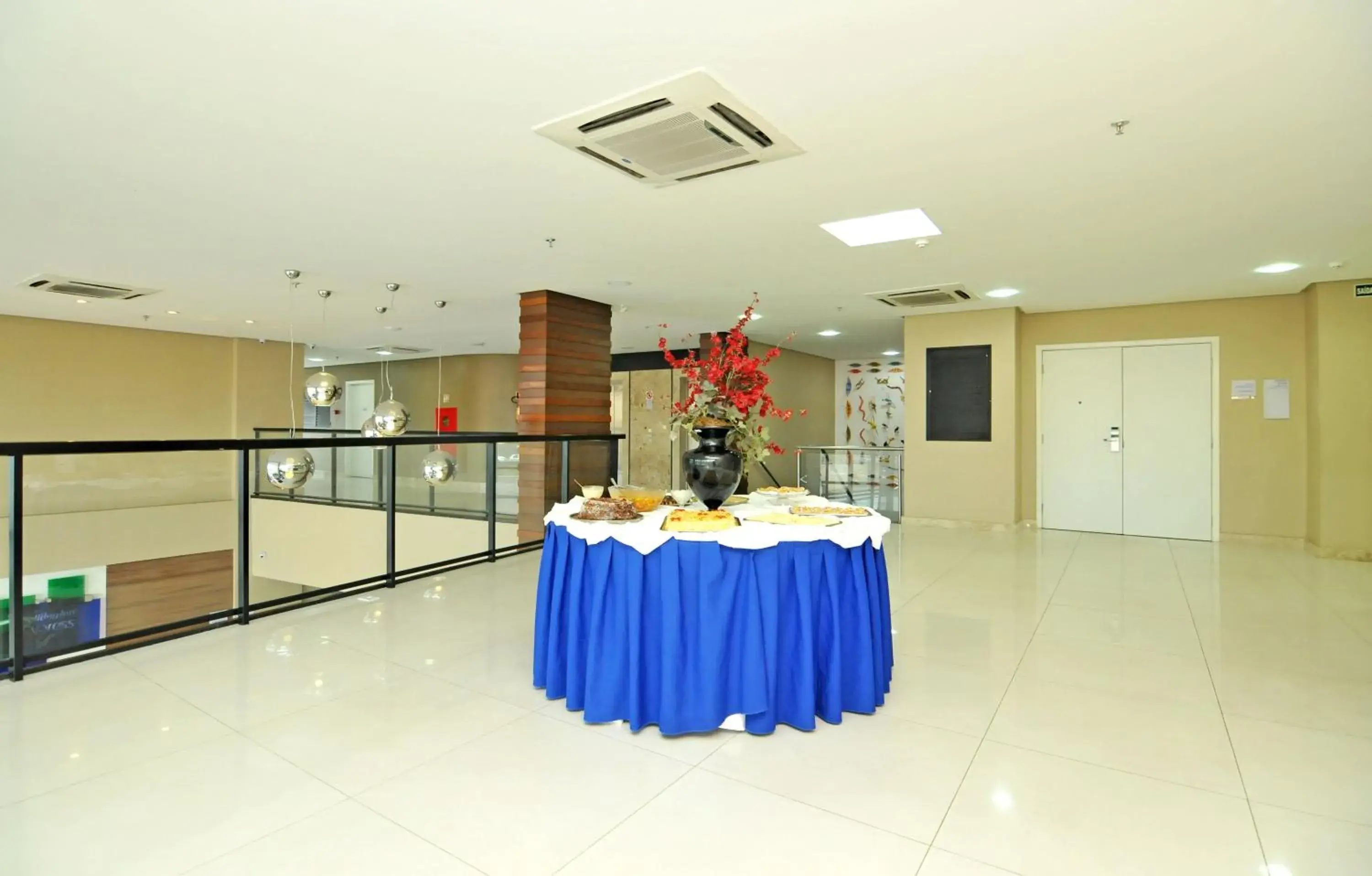 Meeting/conference room in Holiday Inn Express Belem Ananindeua, an IHG Hotel