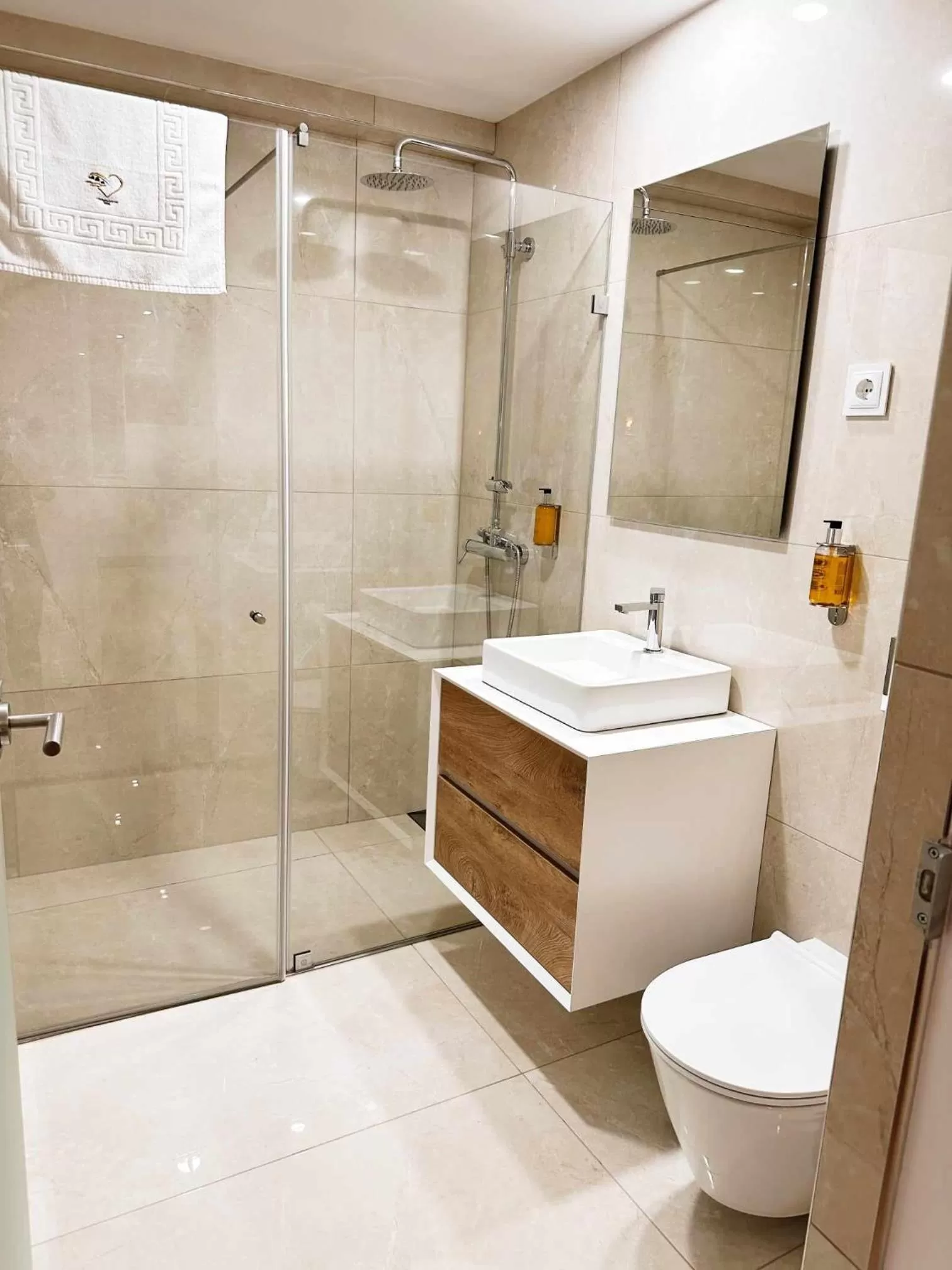 Shower in Coração do Tua Hotel