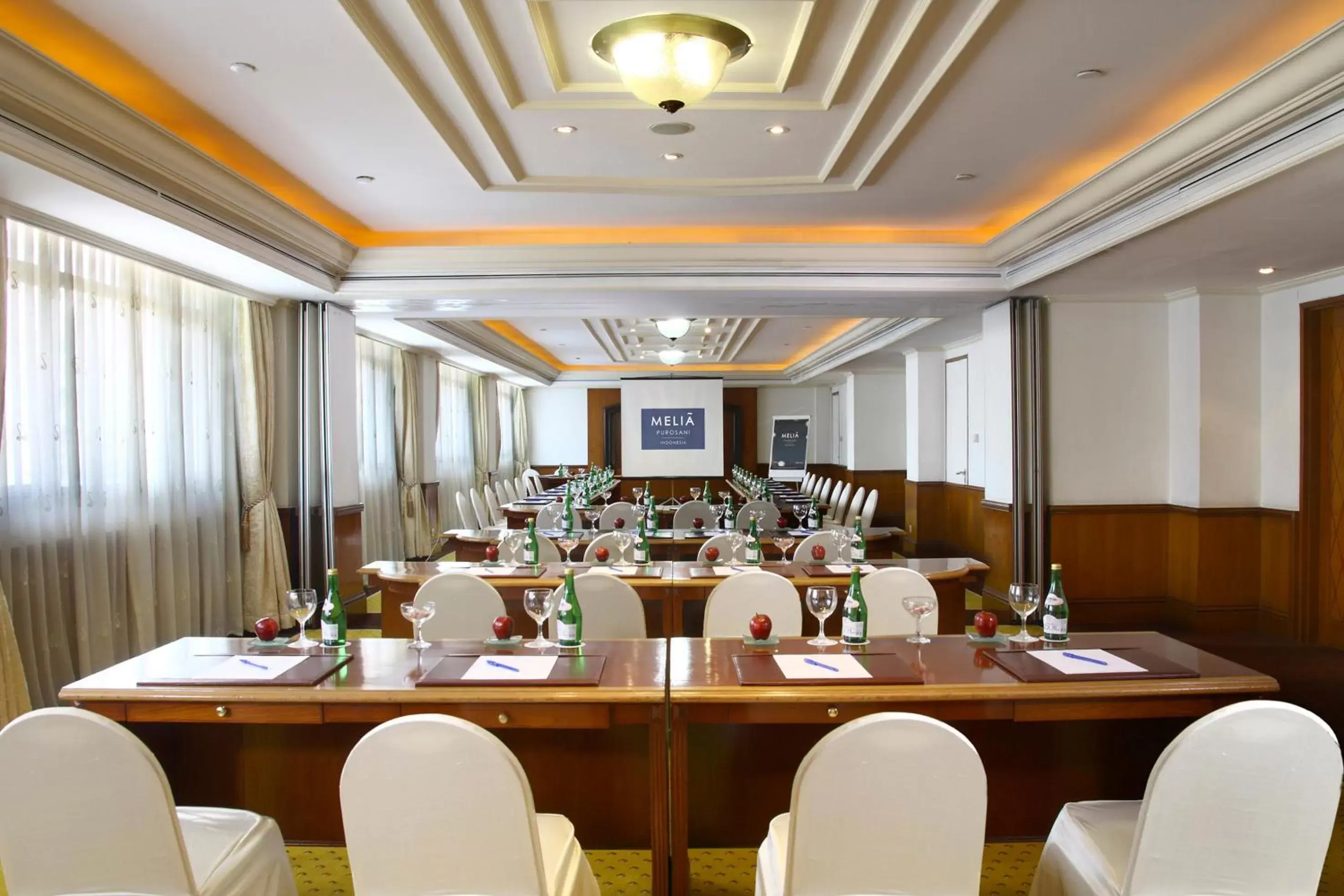 Business facilities in Melia Purosani Yogyakarta