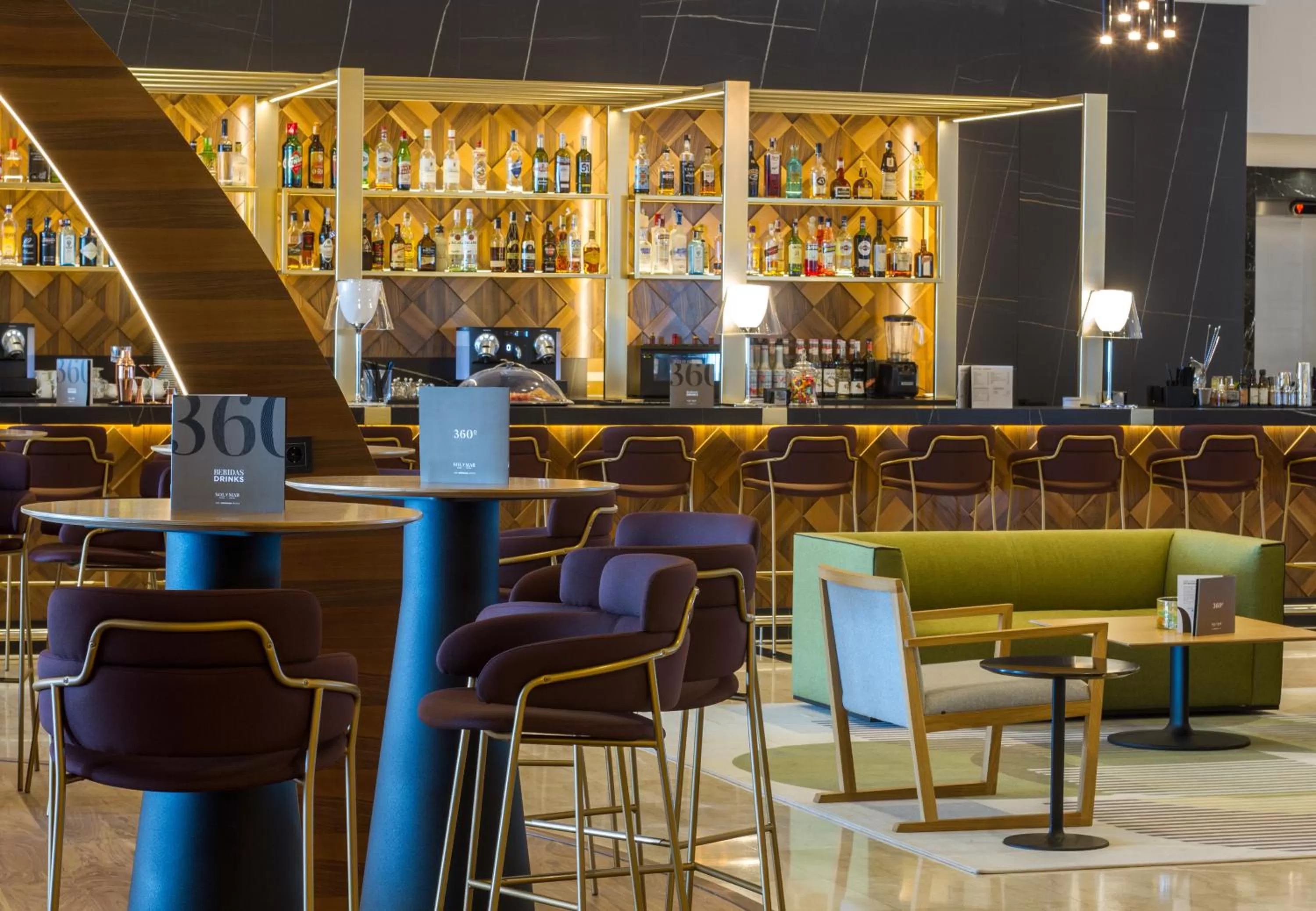 Lounge or bar in SOLYMAR Gran Hotel