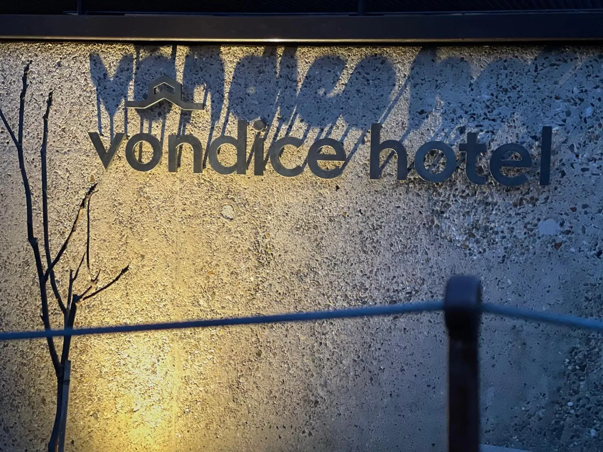 Property logo or sign in vondice hotel