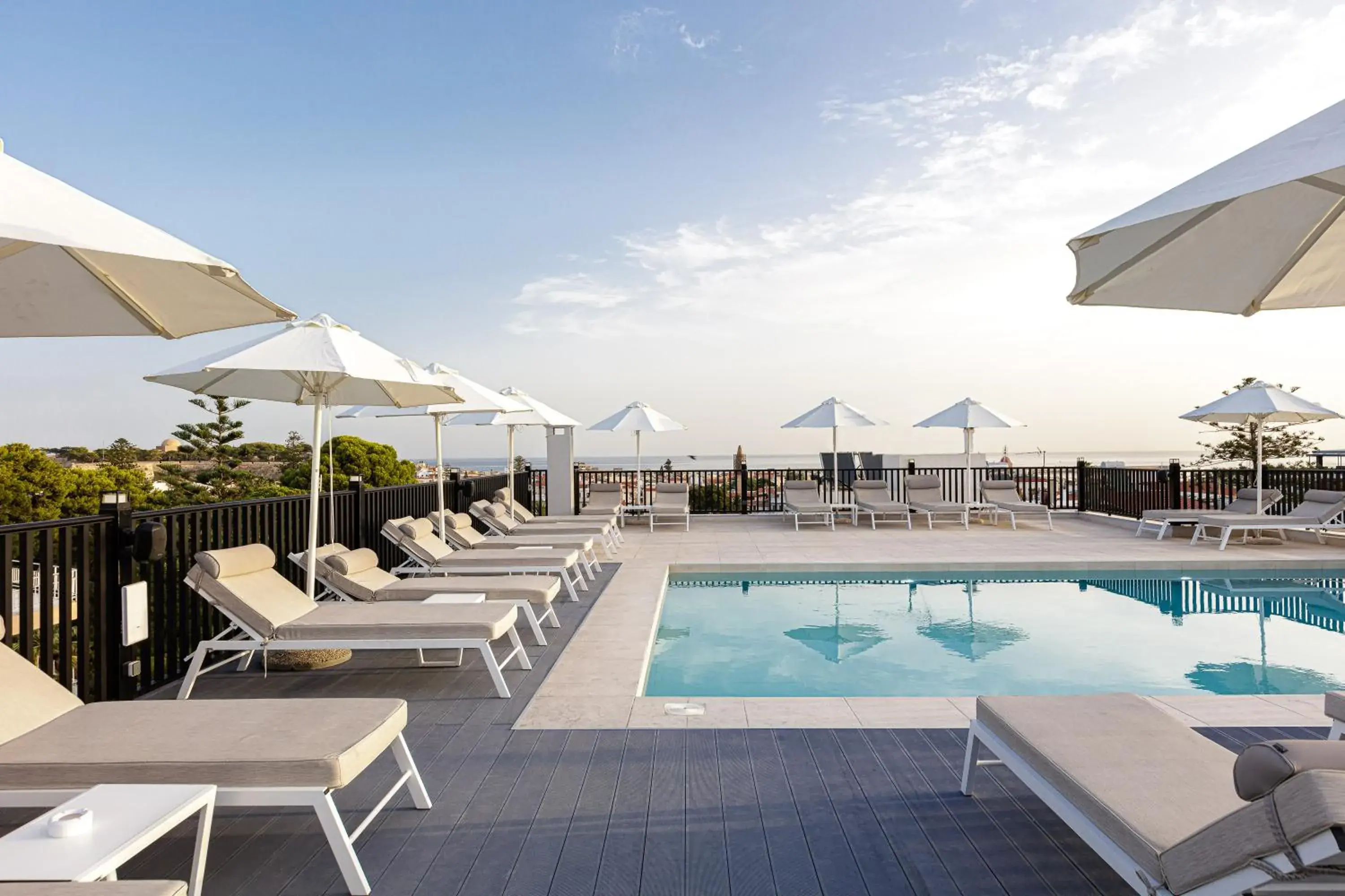 Swimming pool in Jo An Palace Swimming pool in Jo An Palace