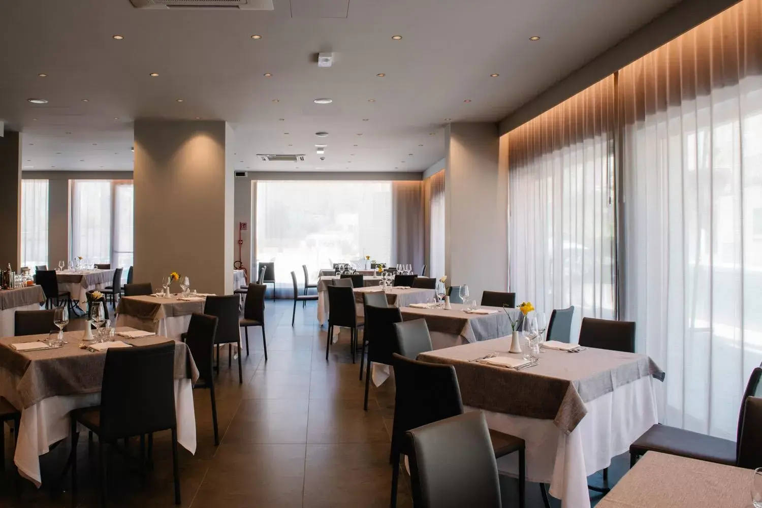 Restaurant/Places to Eat in Hotel Principe d'Aragona