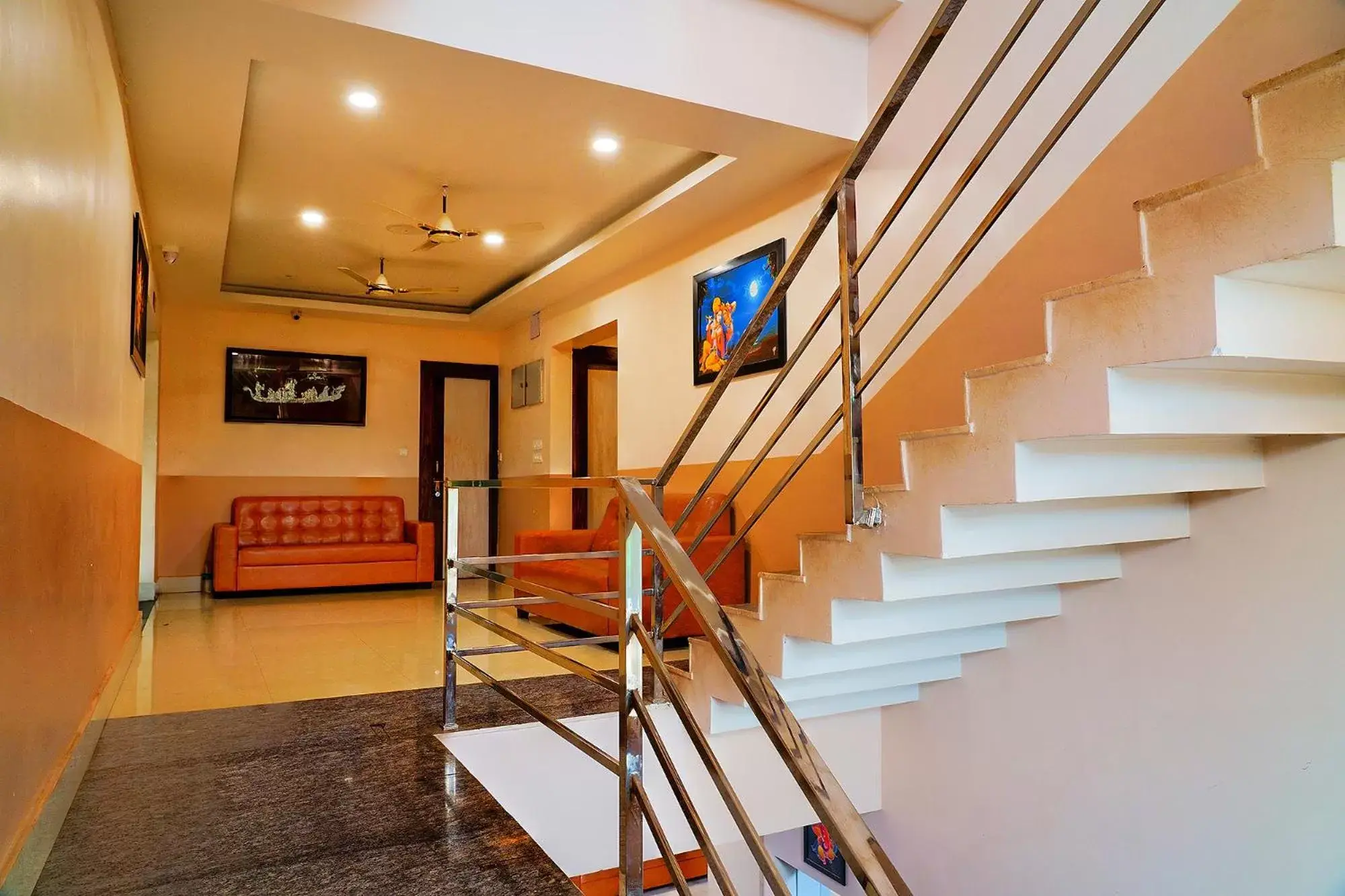 Seating area in FabHotel Kanchan Plaza