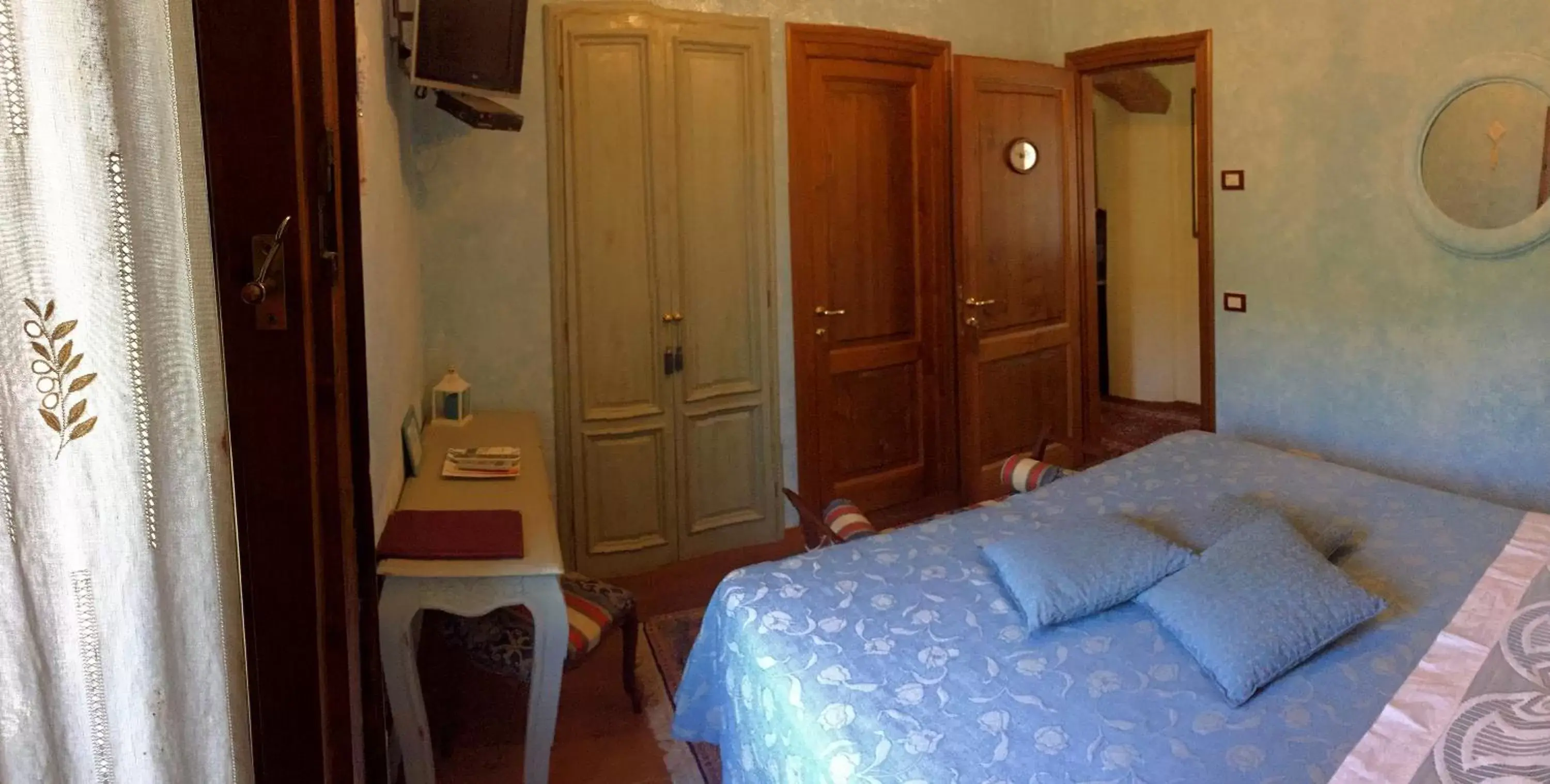 Bedroom, Bed in Ulivo Rosso