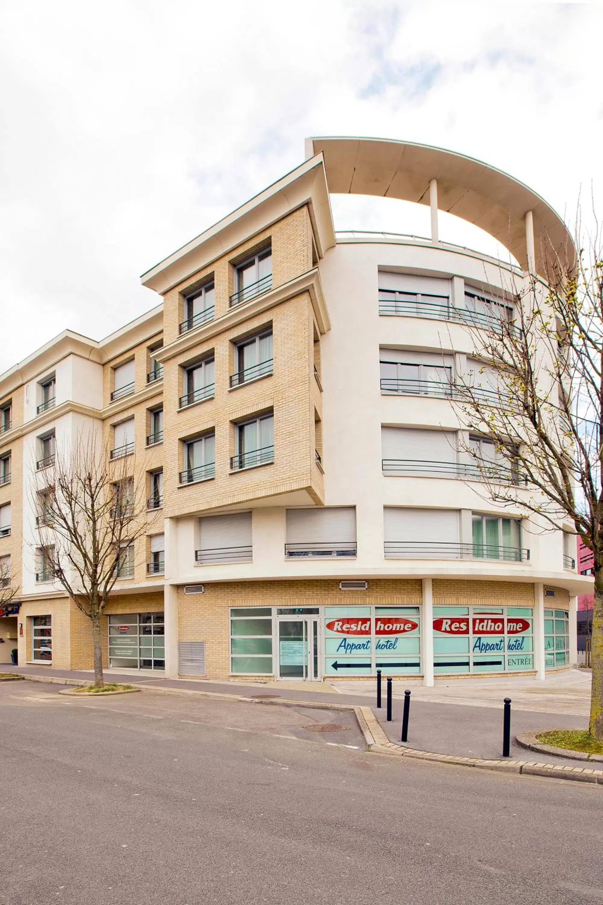 Facade/entrance, Property Building in Residhome du Théâtre