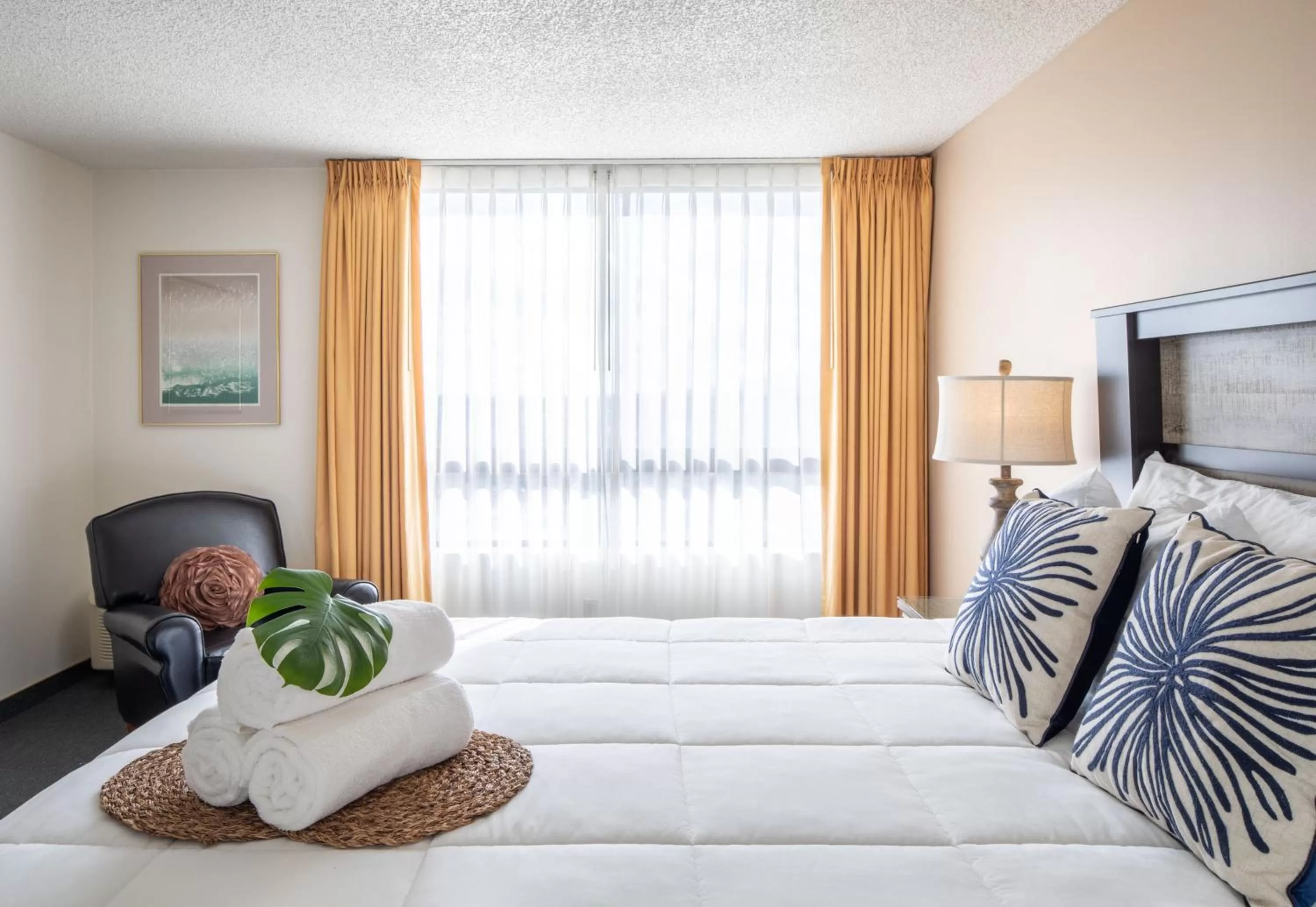 Bedroom, Bed in New Gardena Hotel