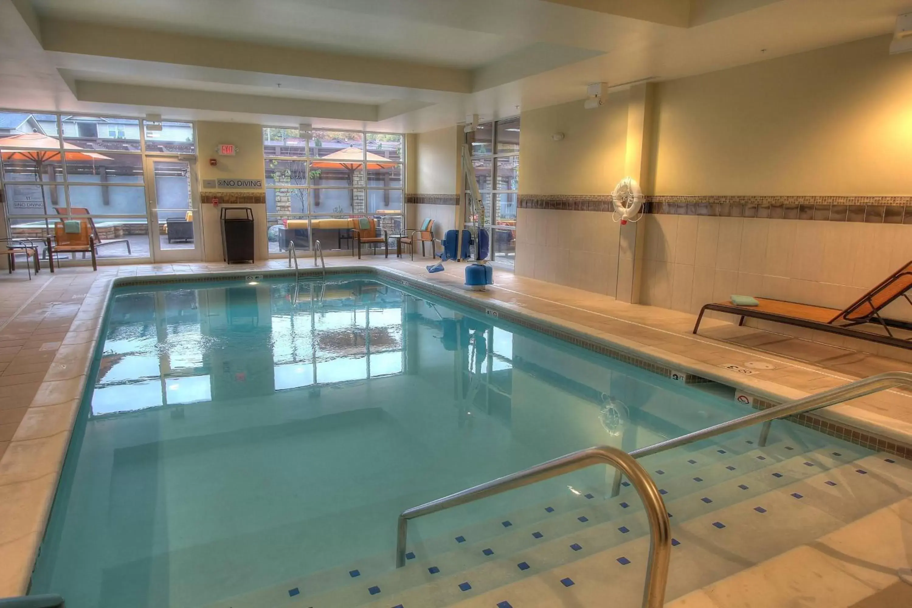 Swimming Pool in Courtyard by Marriott Gatlinburg Downtown