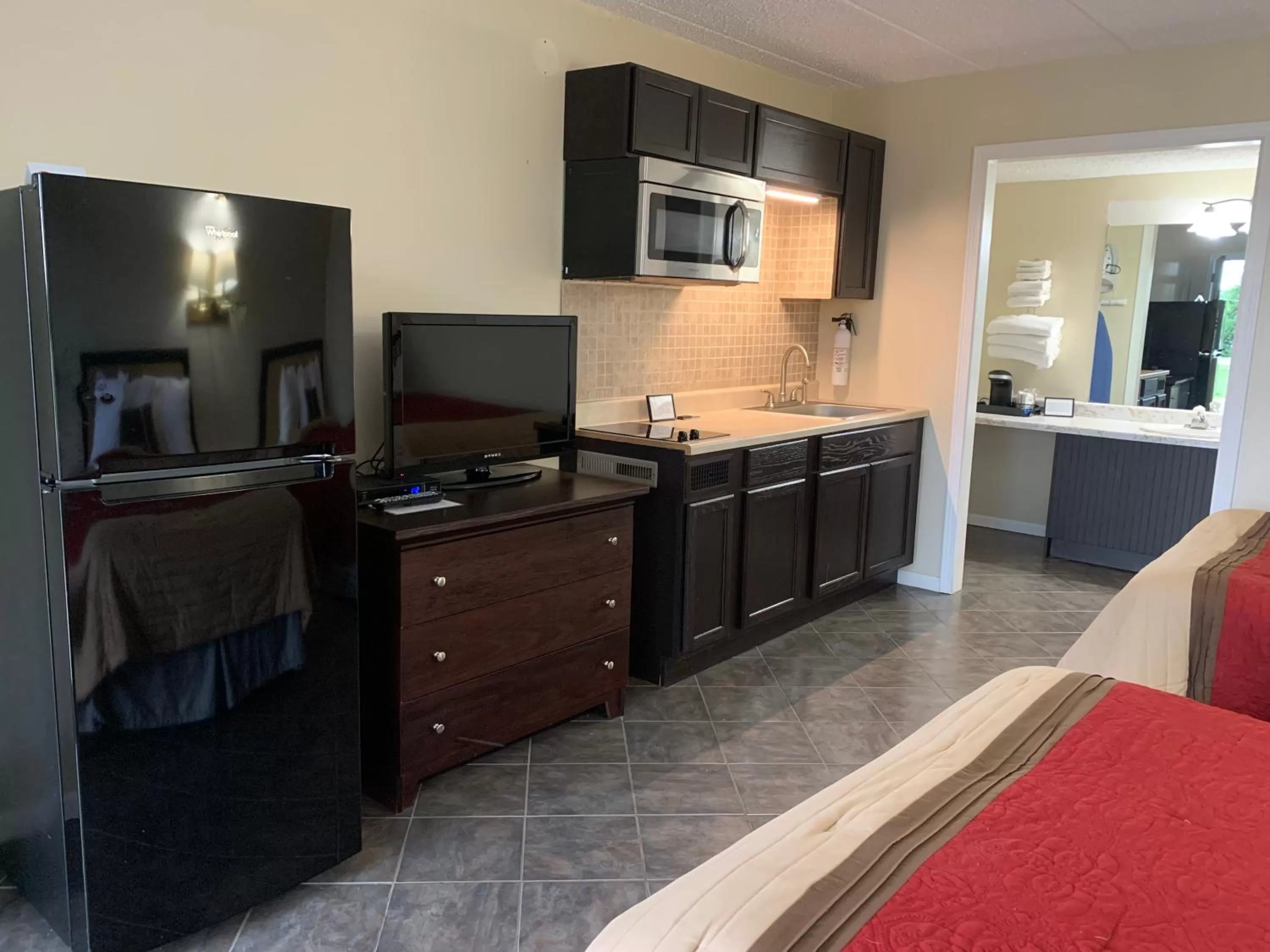 Kitchen or kitchenette in Geneva Wells Inn