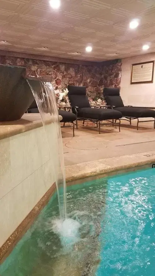 Spa and wellness centre/facilities, Swimming Pool in Bozeman Lewis & Clark Motel