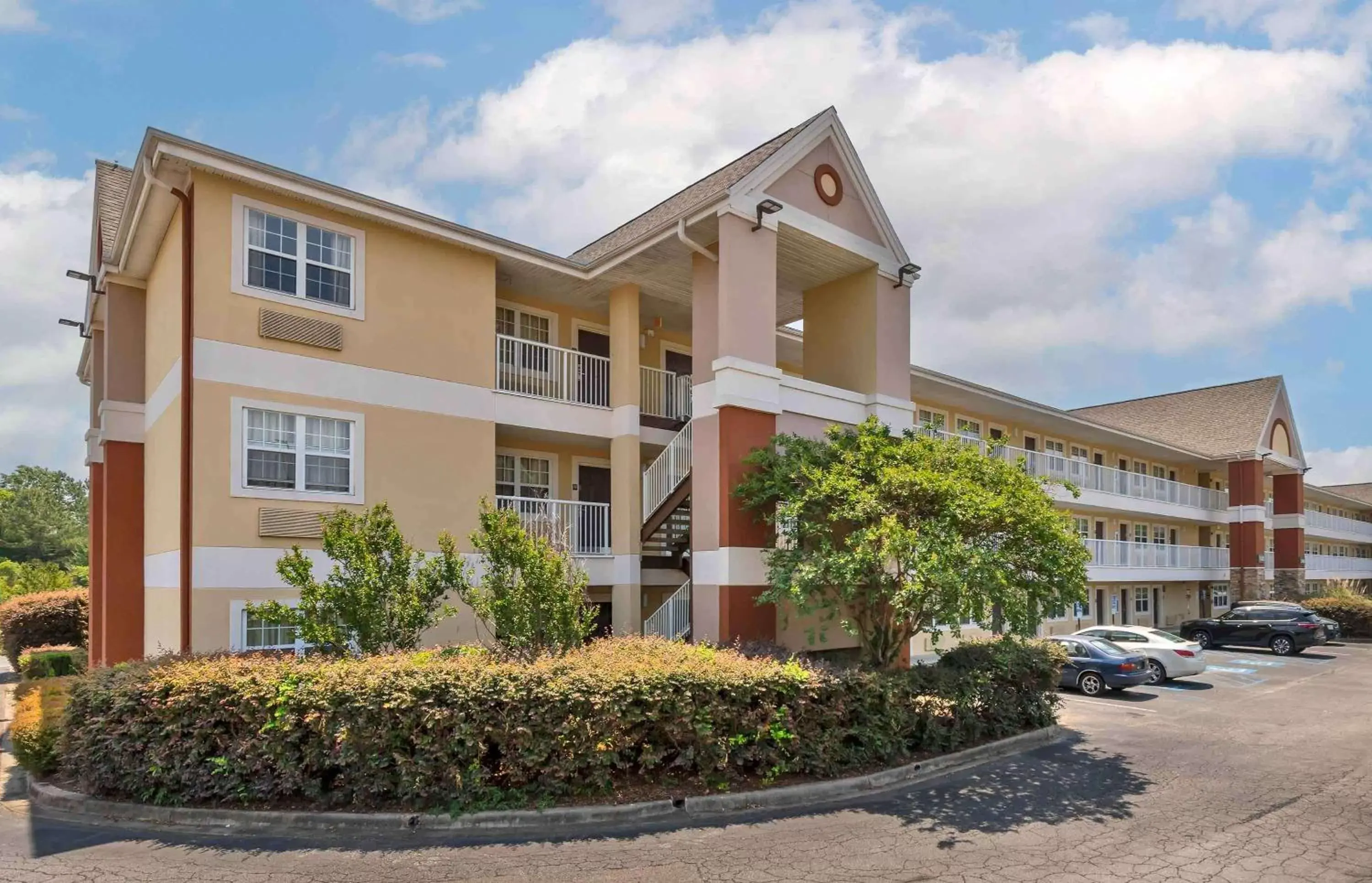 Property Building in Extended Stay America Suites - Columbia - Ft Jackson