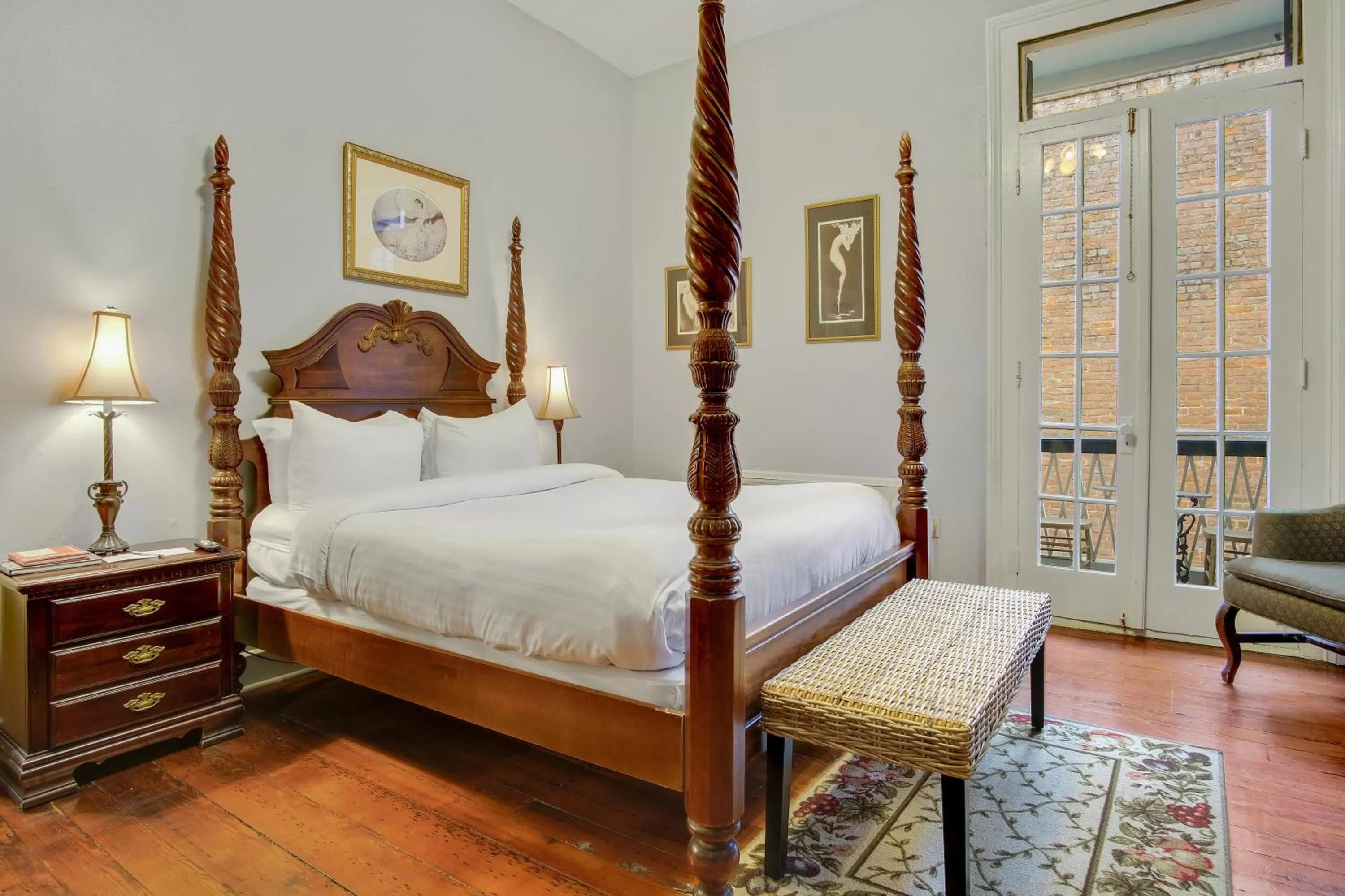 Bedroom, Bed in Rathbone Mansions New Orleans