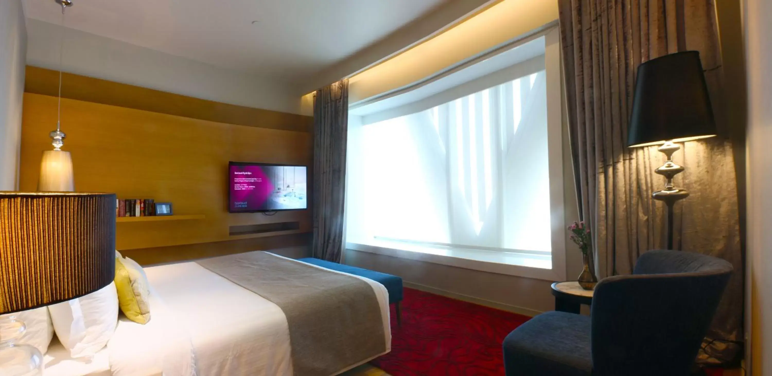 Bed, TV/Entertainment Center in Mode Sathorn Hotel - SHA Extra Plus